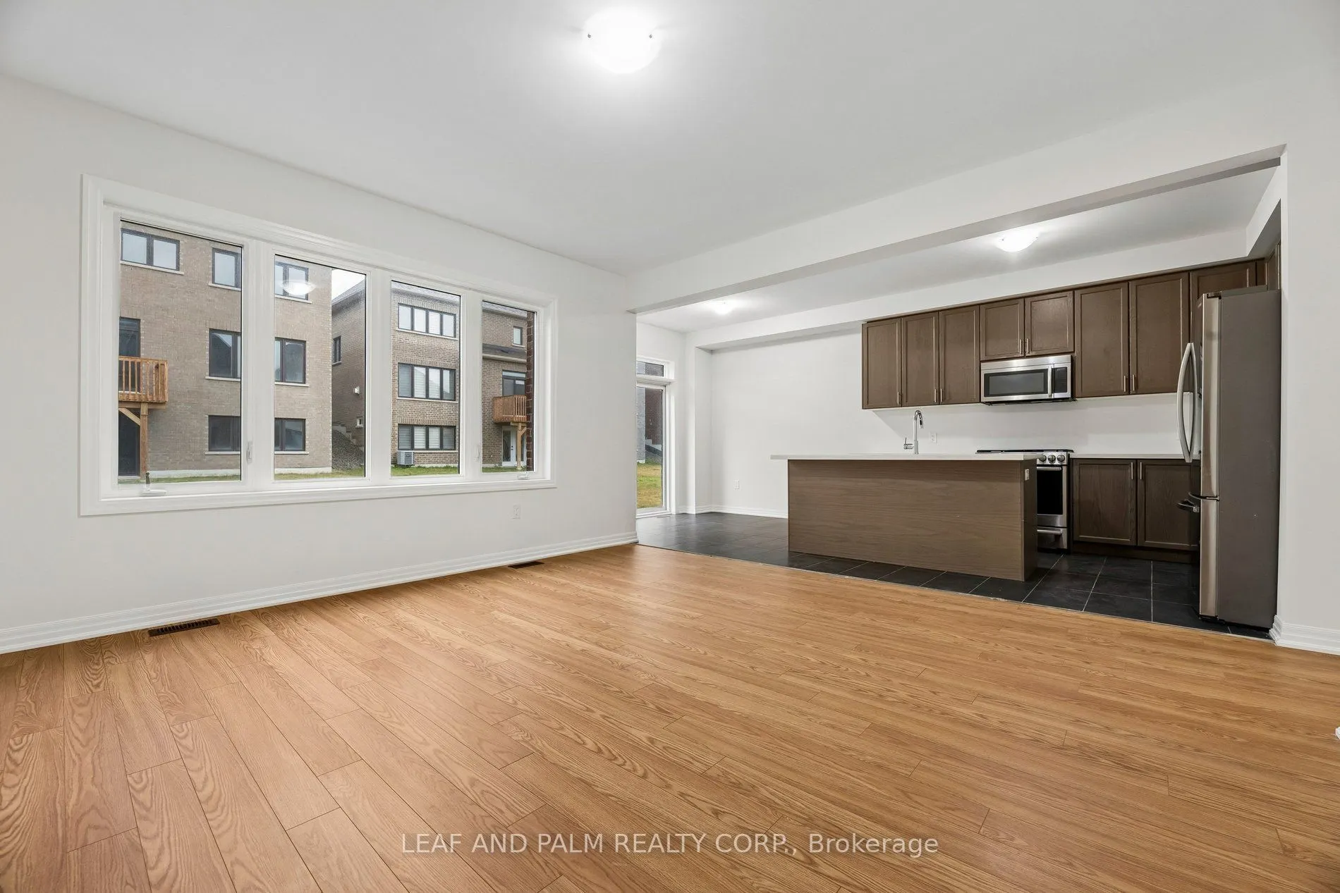 42 Northrop Avenue
