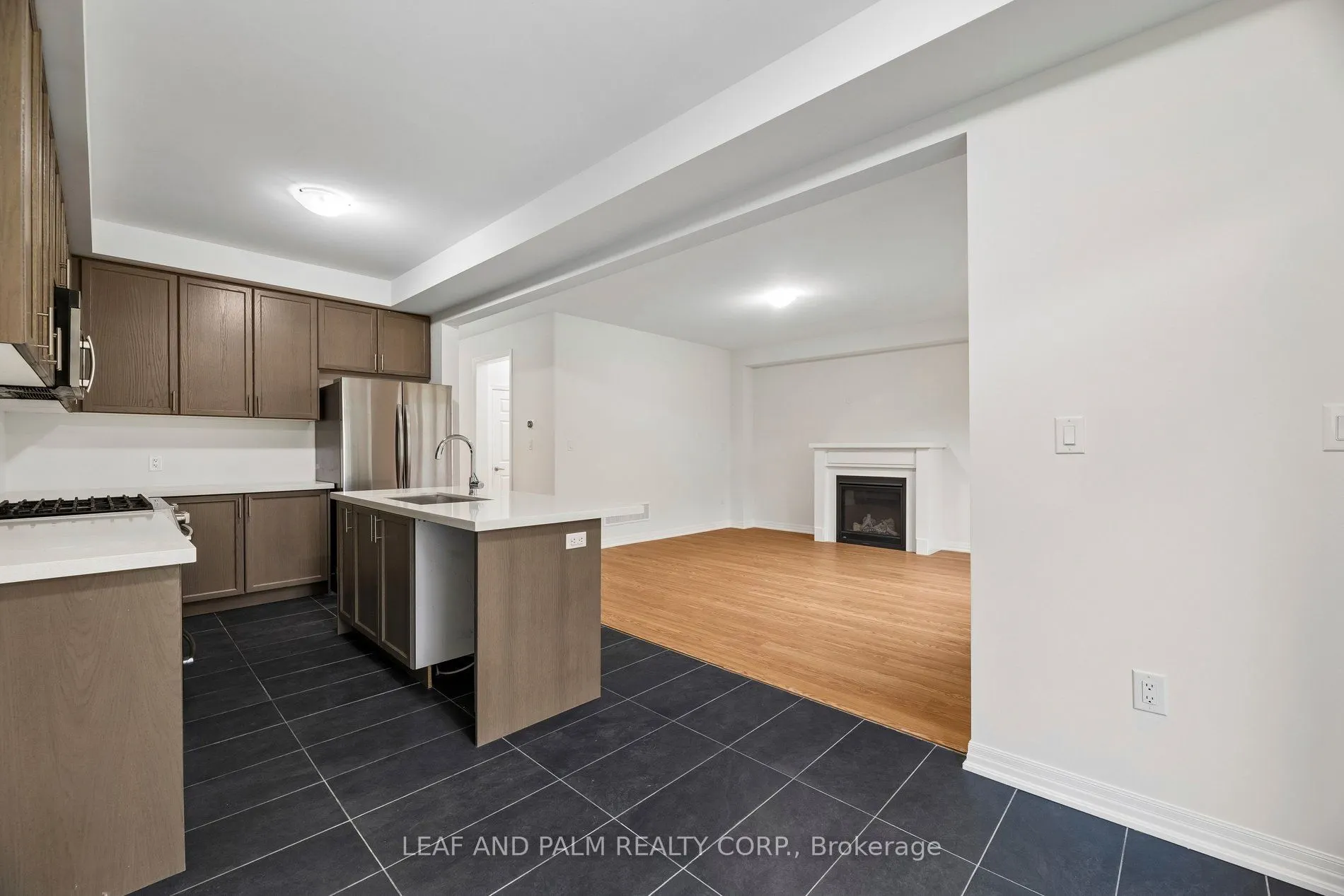 42 Northrop Avenue