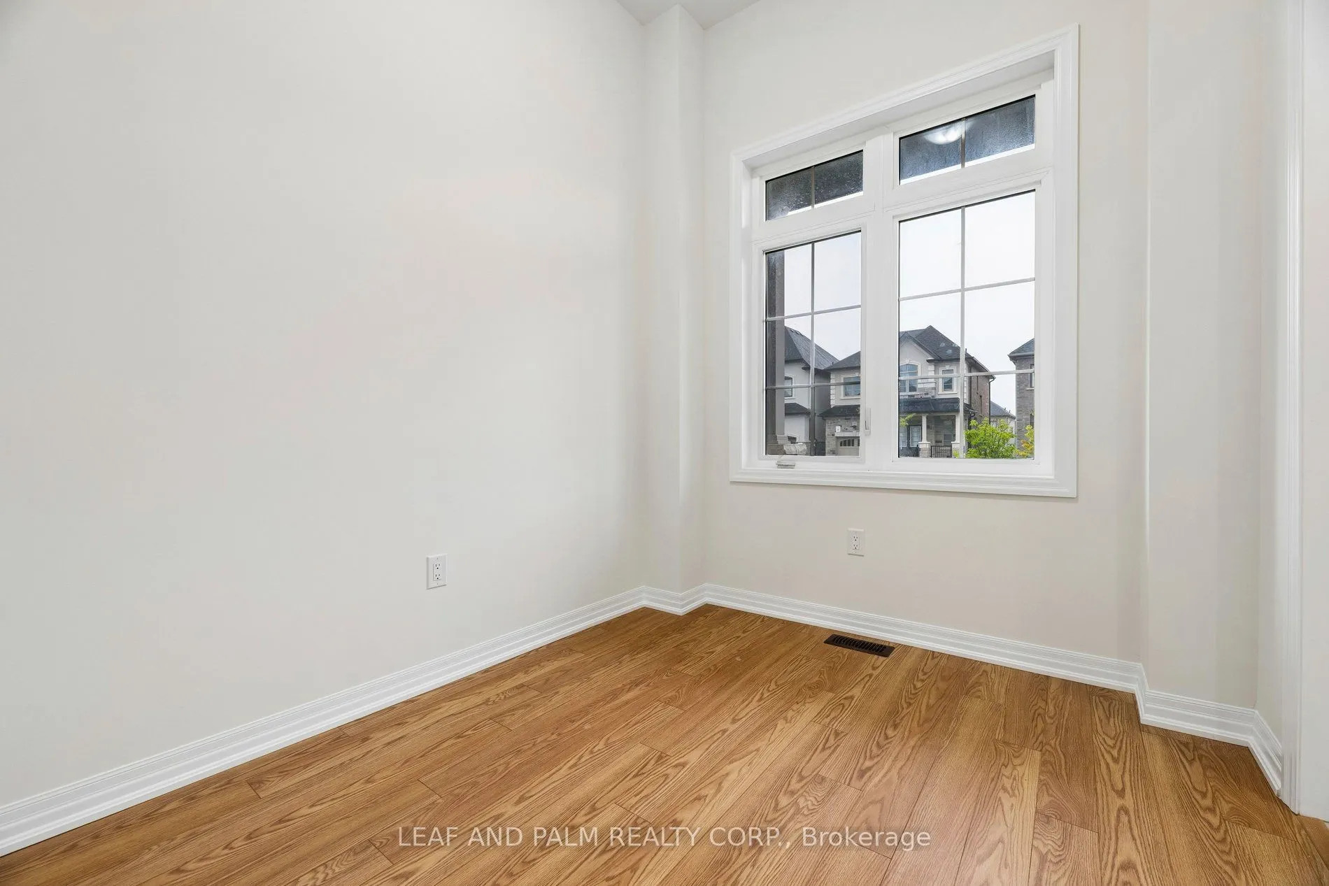 42 Northrop Avenue