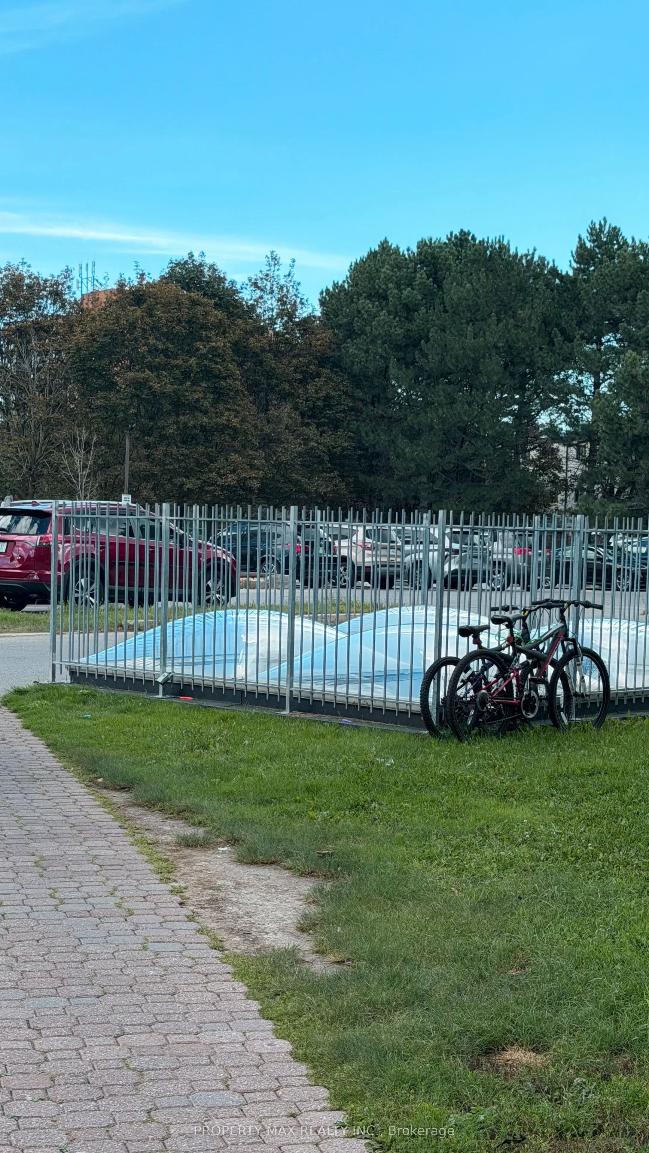 99 Blackwell Avenue #608