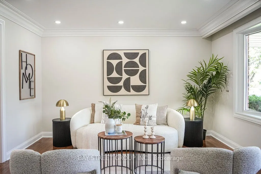 936 Scarborough Golf Clu Road