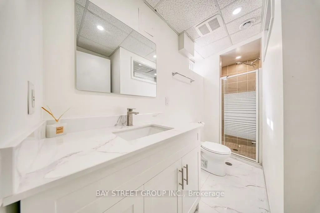 936 Scarborough Golf Clu Road