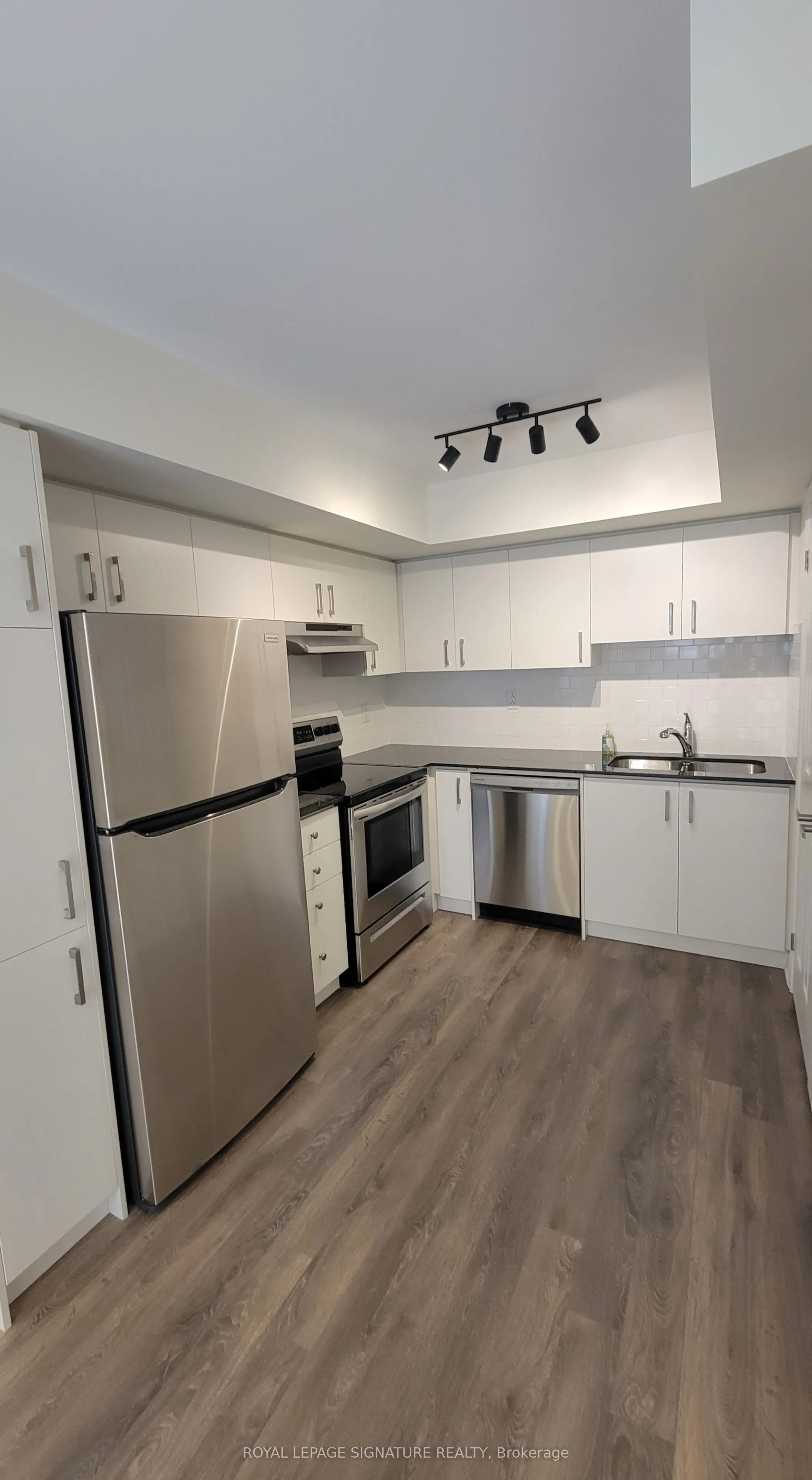2791 Eglinton Avenue E #540
