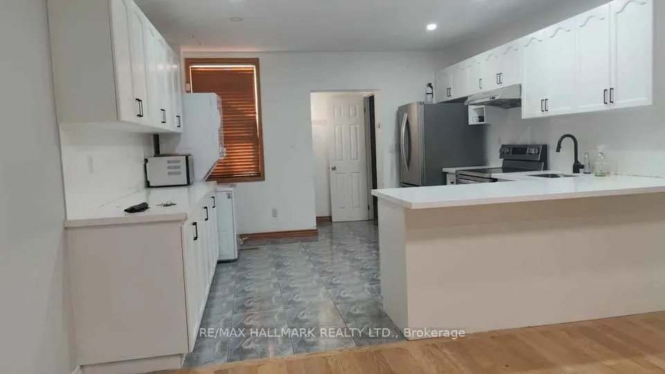 372 Woodbine Avenue