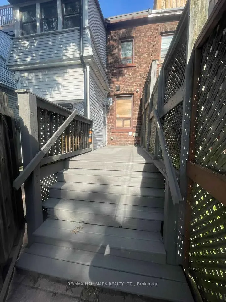 372 Woodbine Avenue