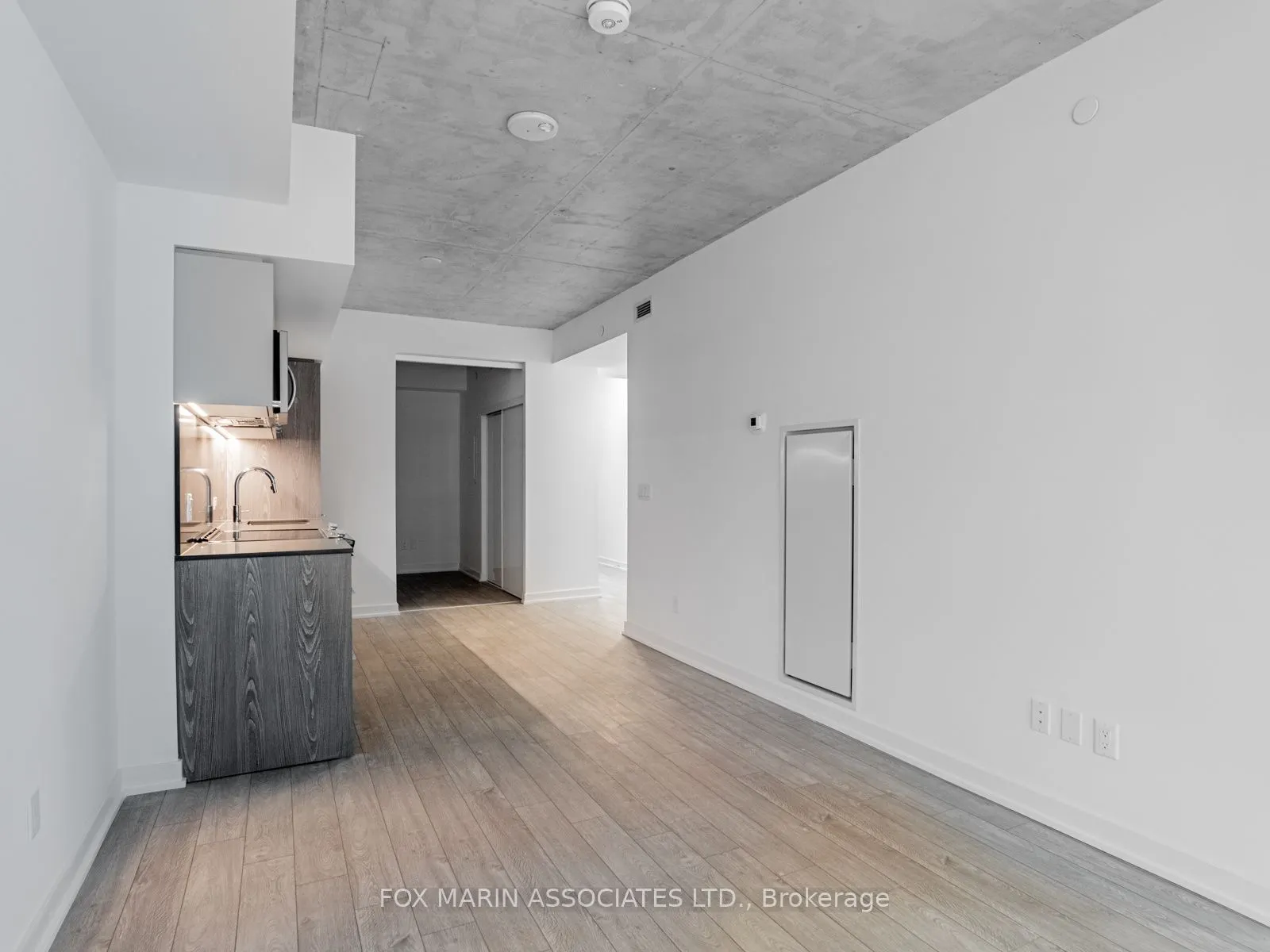 45 Baseball Place #206
