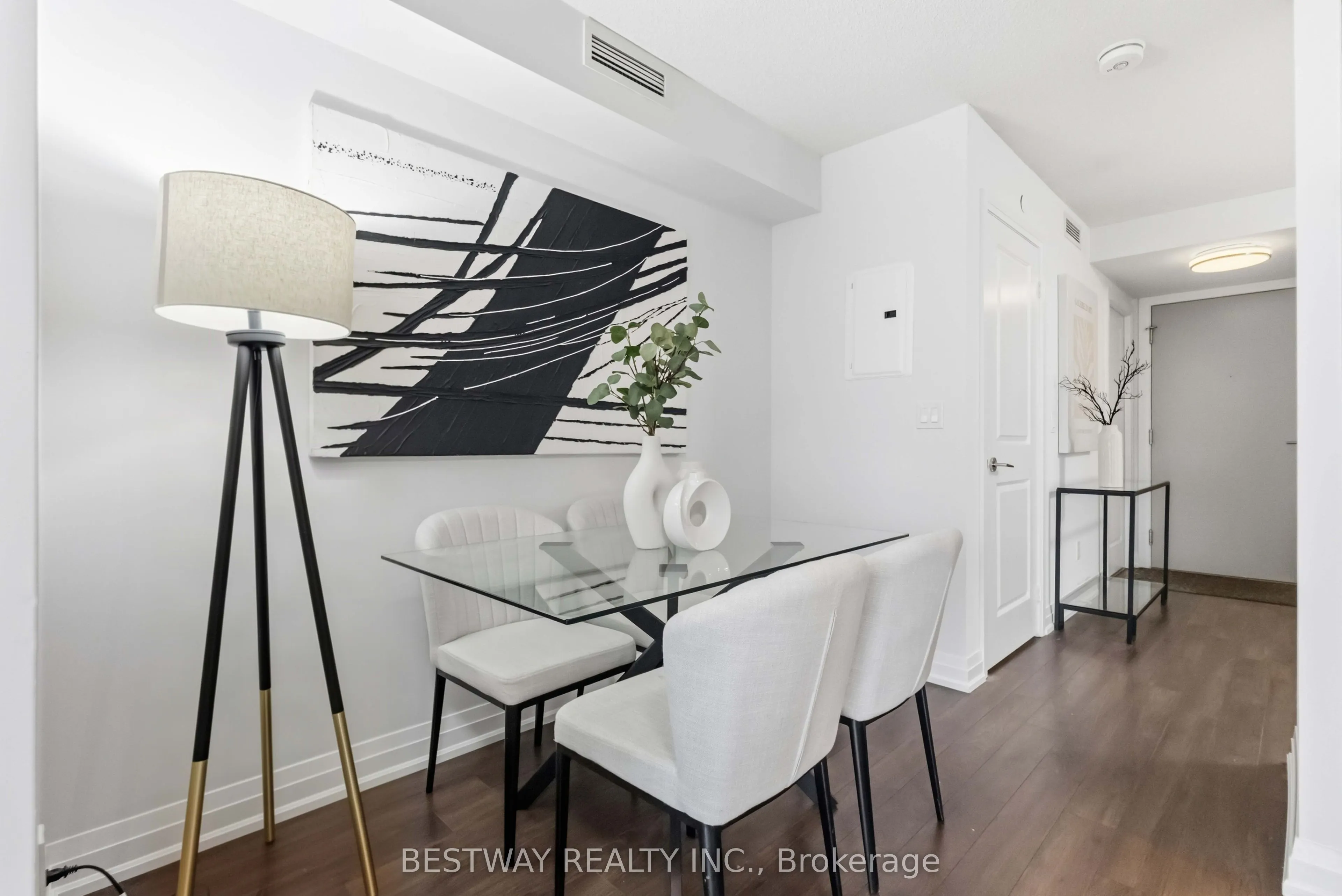 20 Meadowglen Place #2103