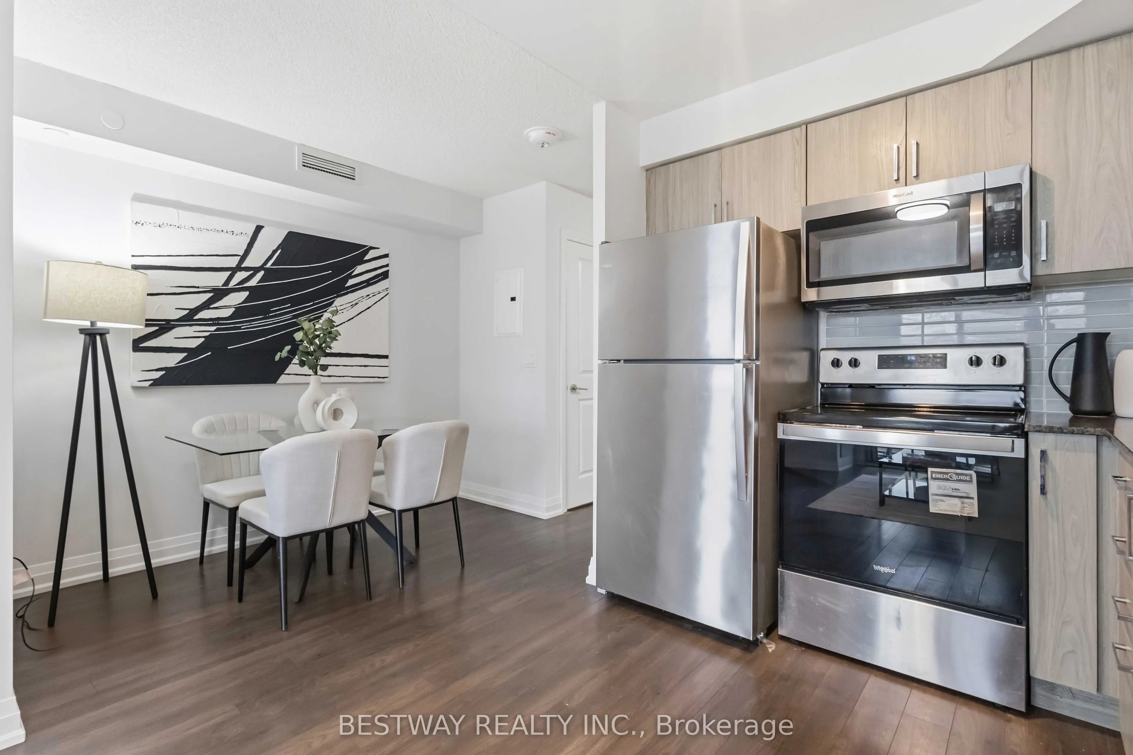 20 Meadowglen Place #2103