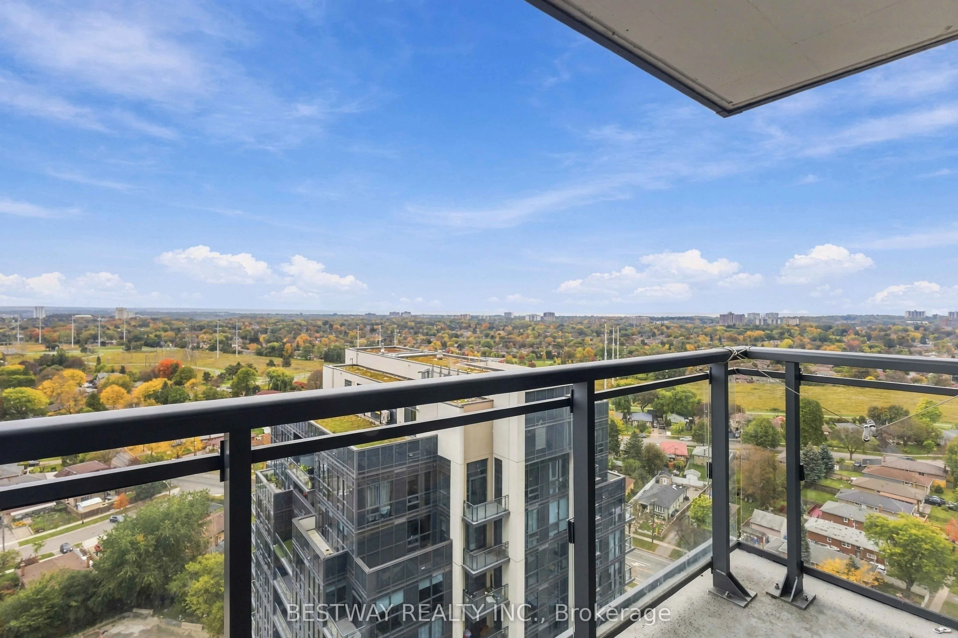 20 Meadowglen Place #2103
