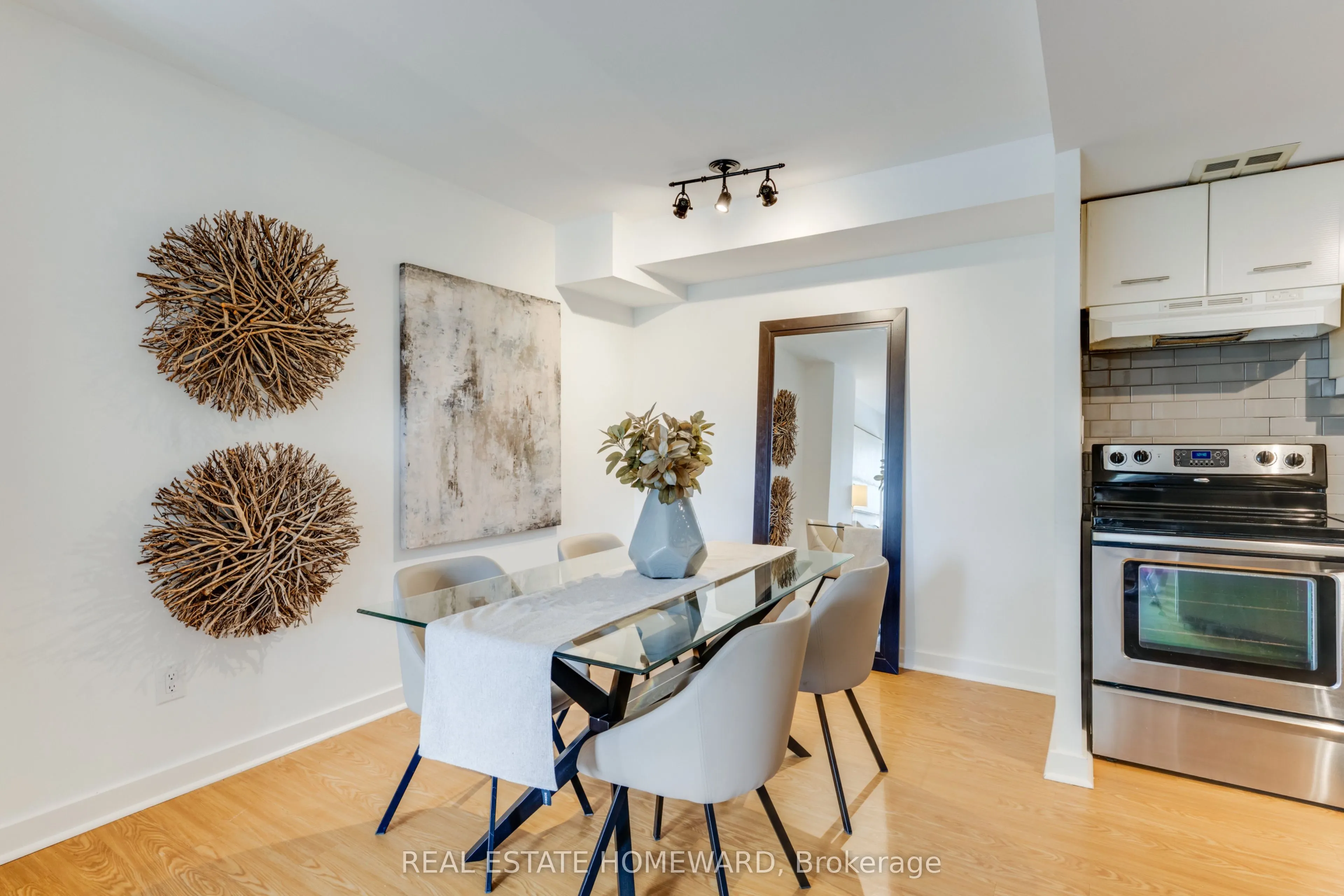716 Kingston Road #304