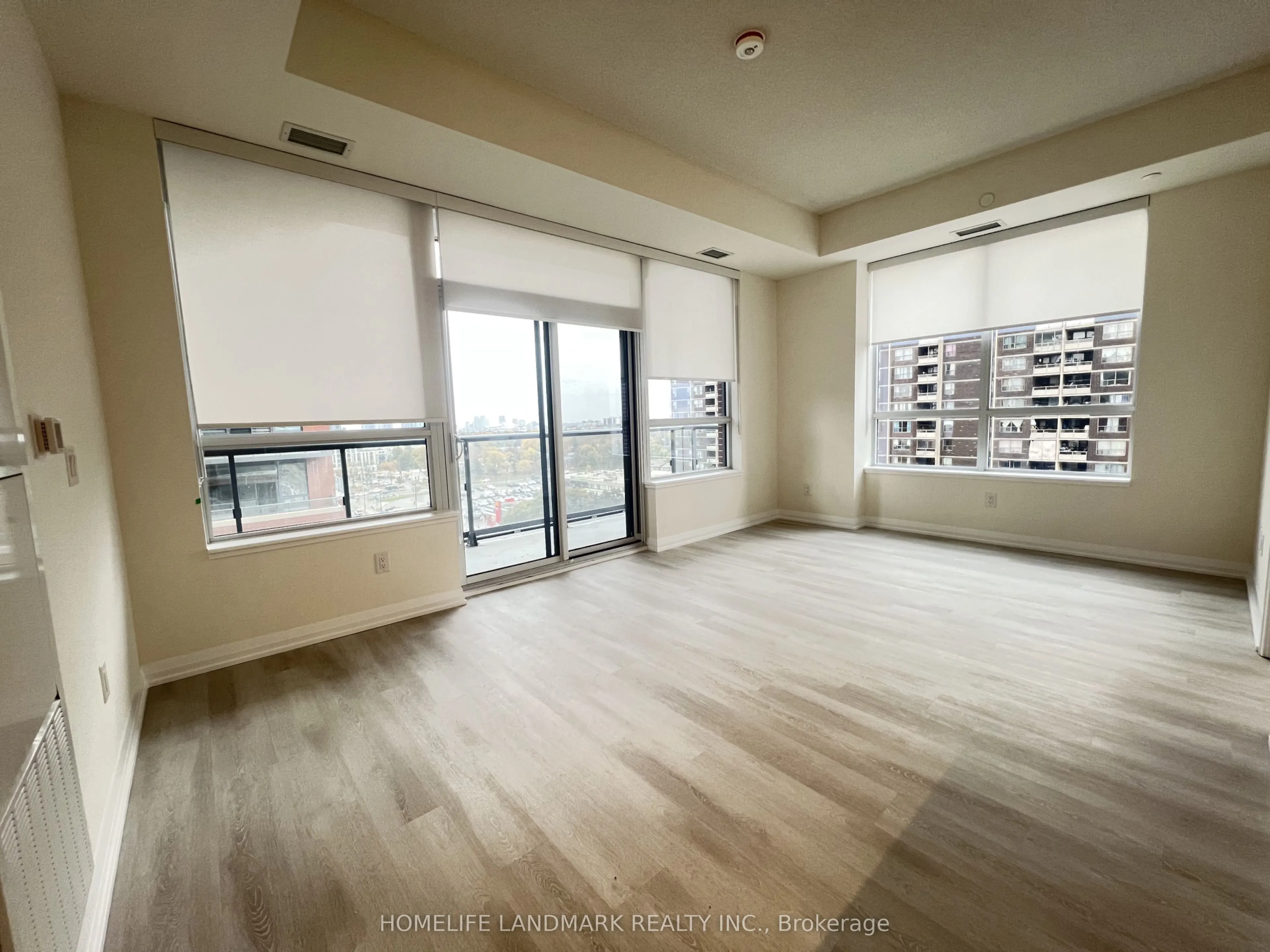 3260 Sheppard Avenue E #1607