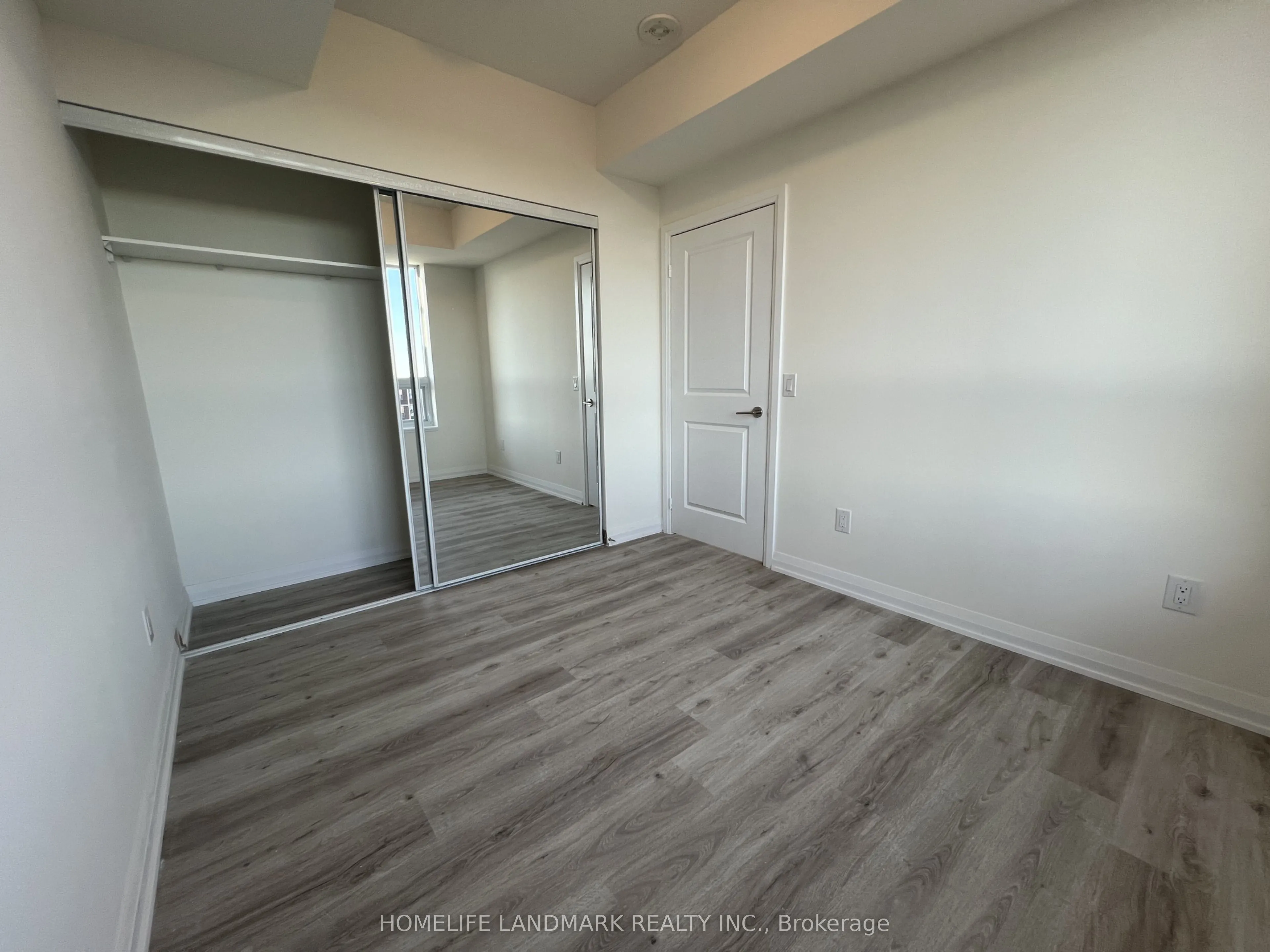 3260 Sheppard Avenue E #1607