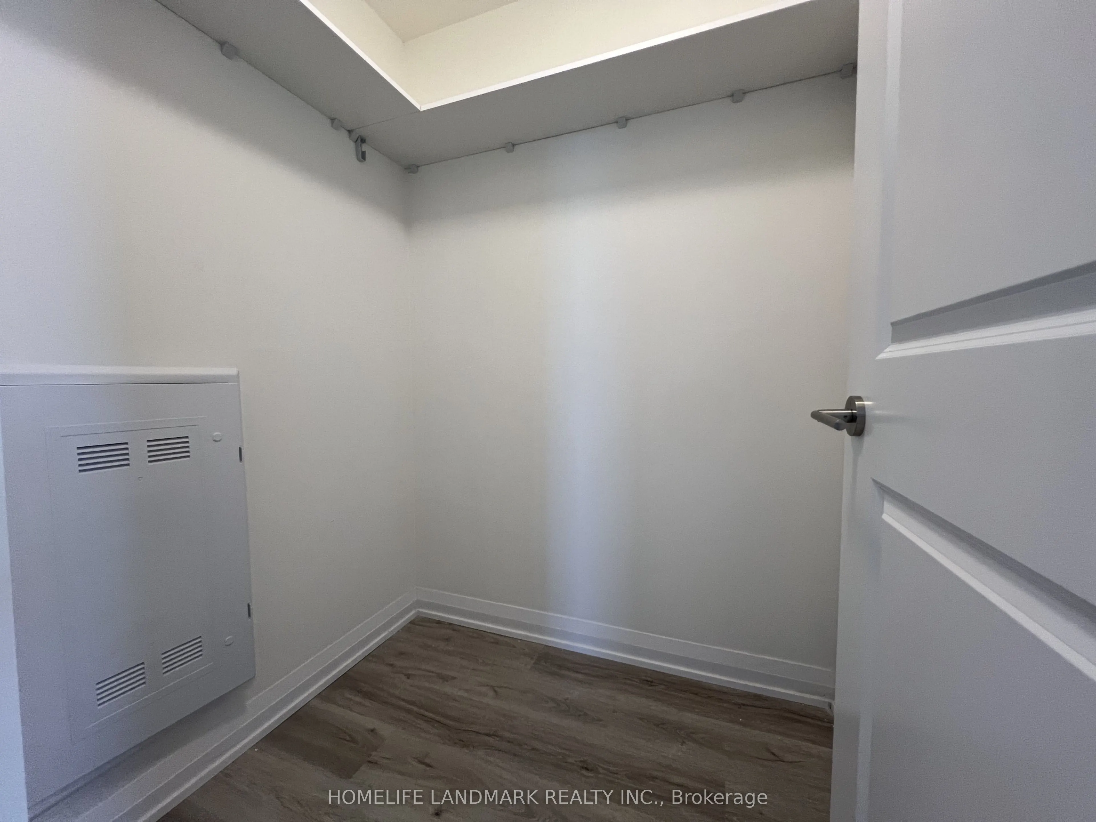 3260 Sheppard Avenue E #1607