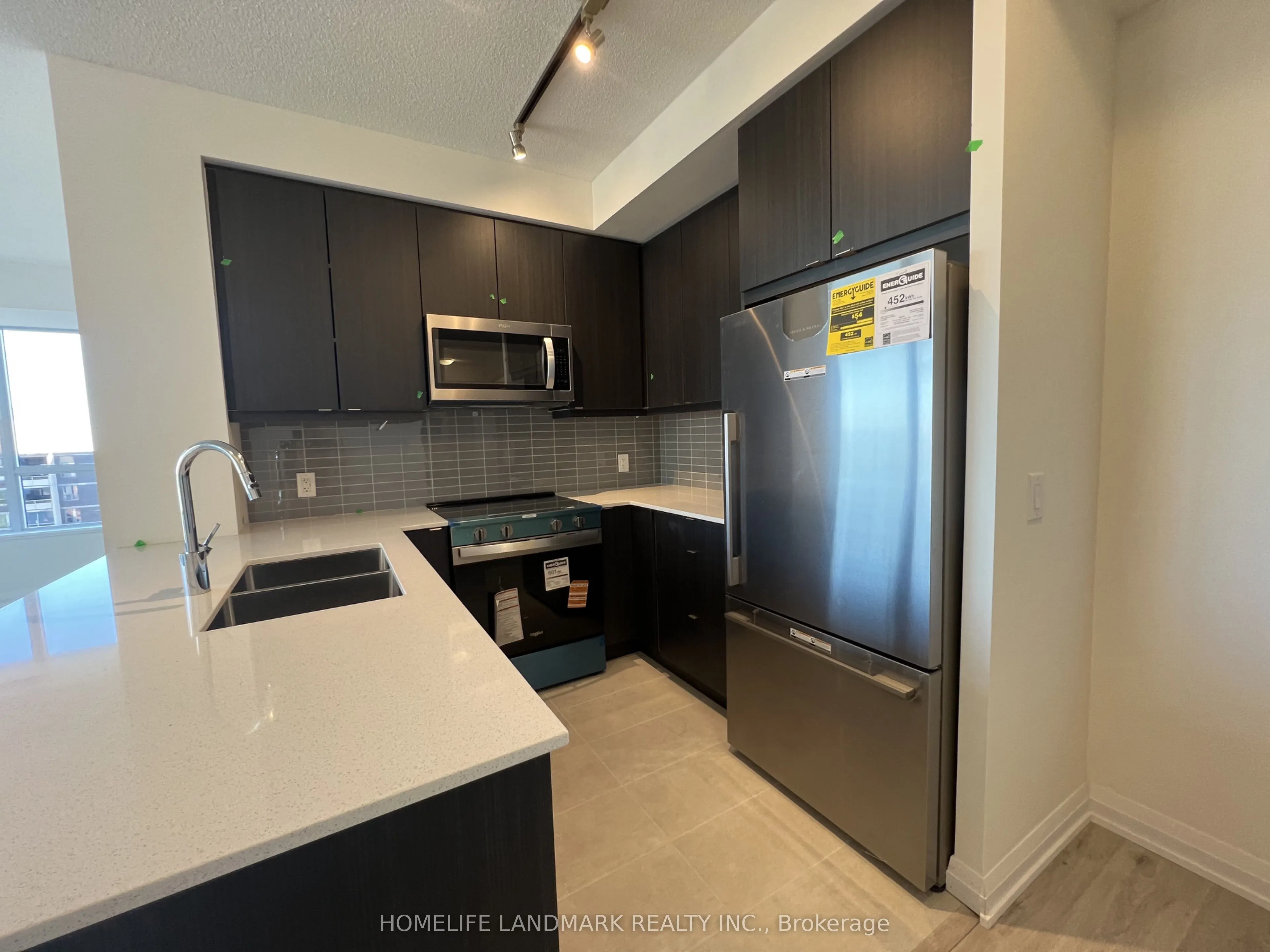 3260 Sheppard Avenue E #1607