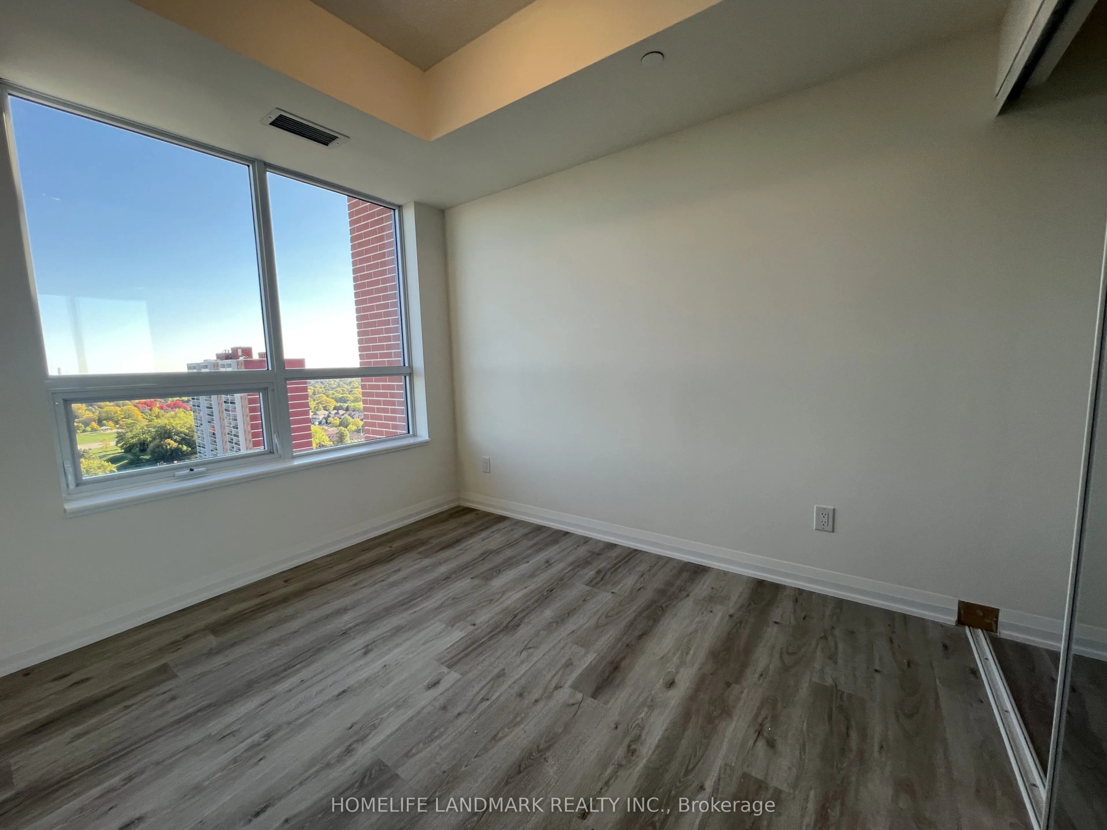 3260 Sheppard Avenue E #1607
