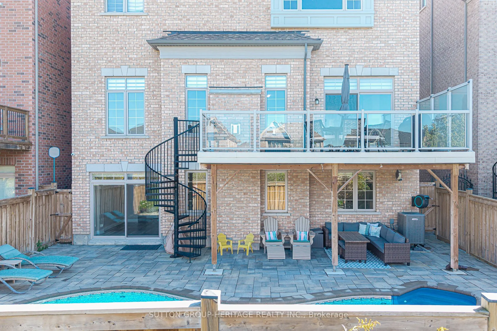 10 Beaverdams Drive