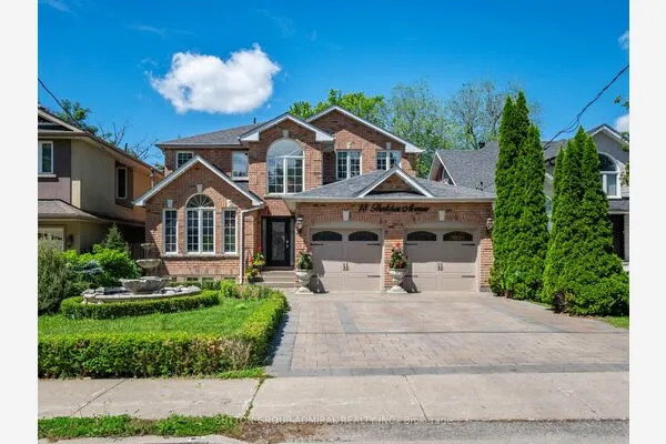 18 Thatcher Avenue