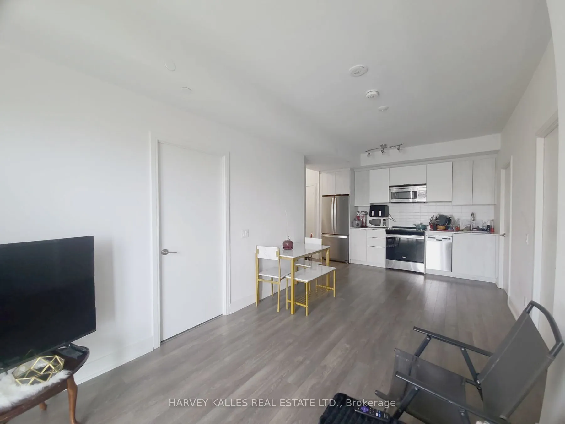 1350 Ellesmere Road #323