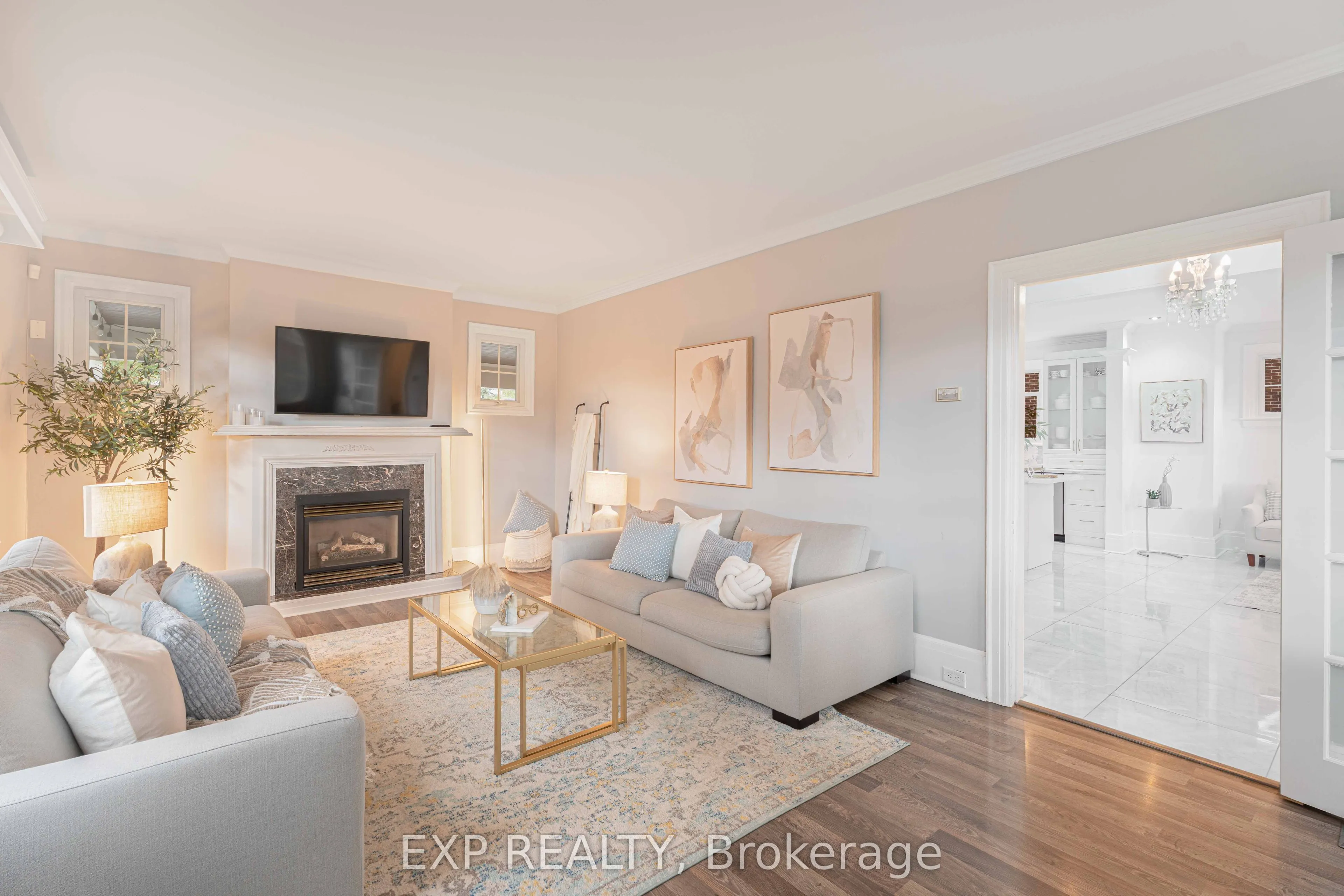 308 King Street E