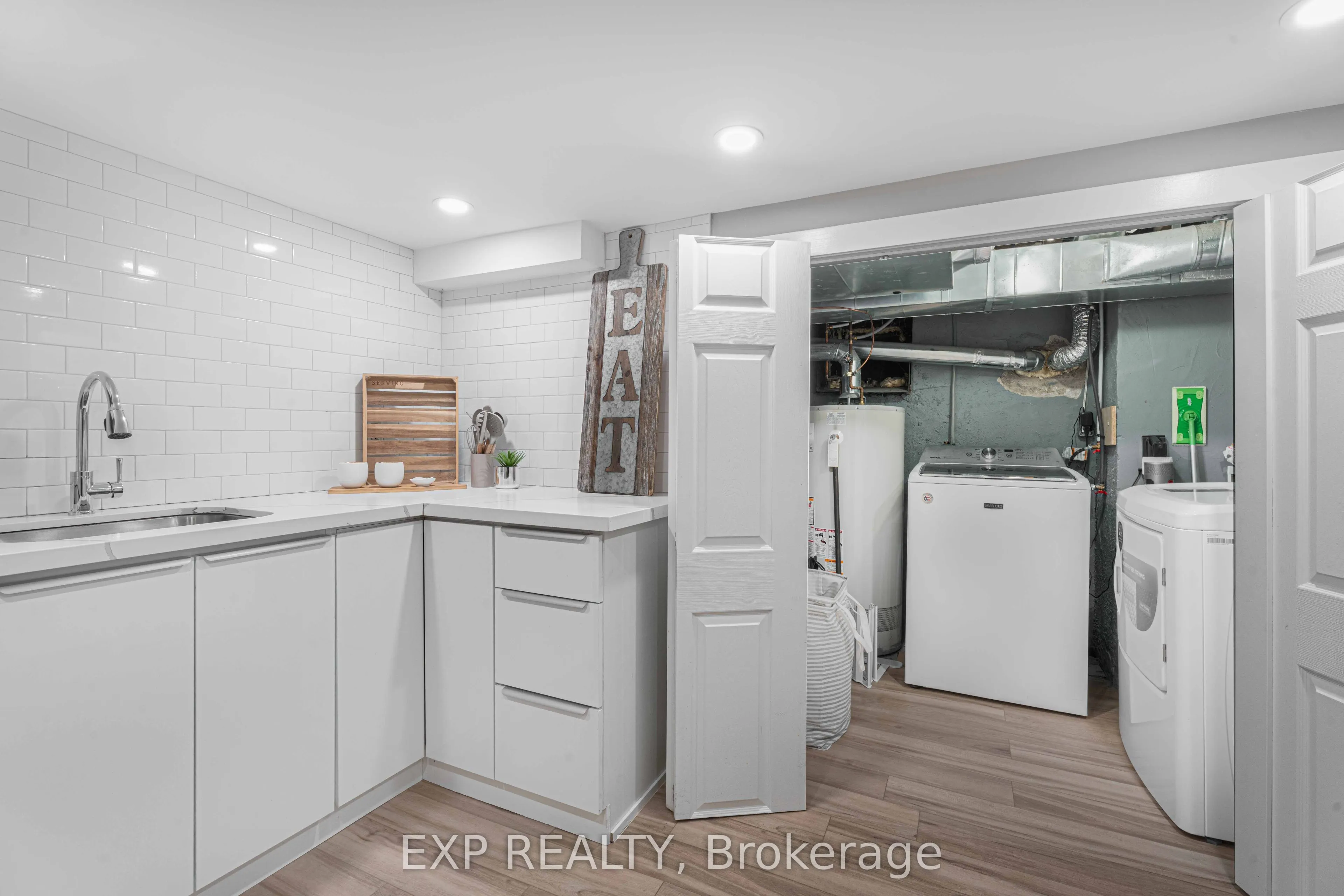 308 King Street E