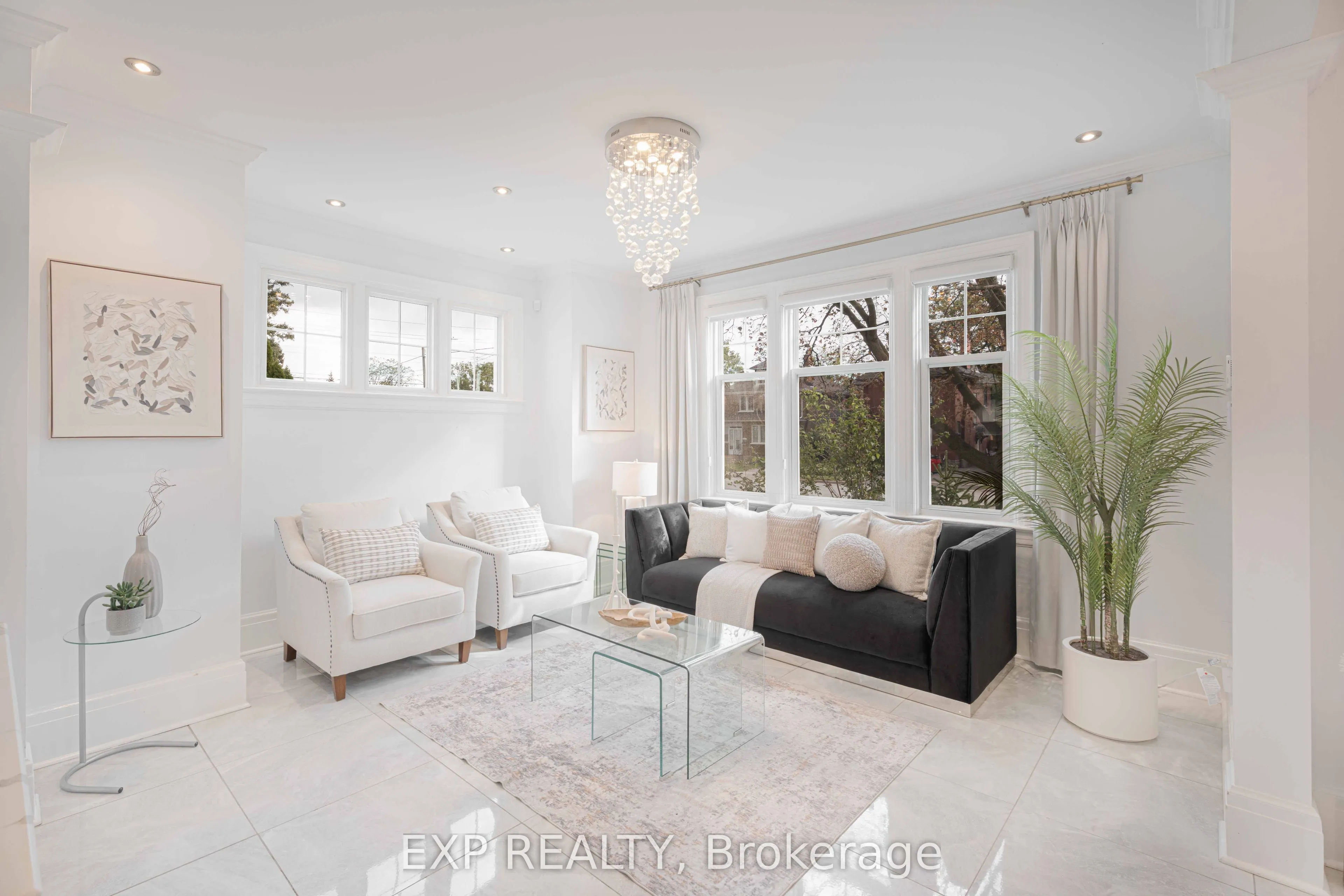 308 King Street E
