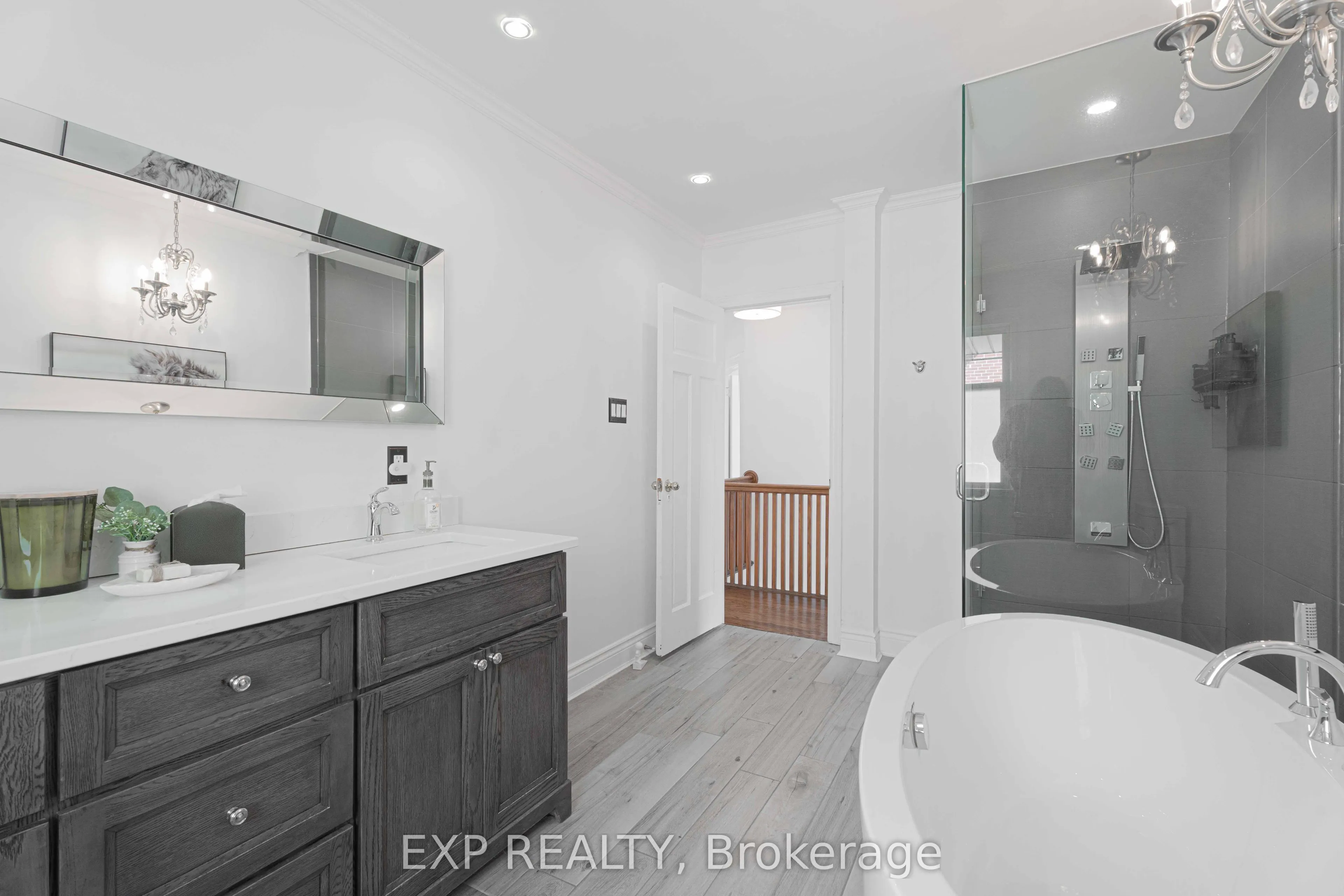 308 King Street E