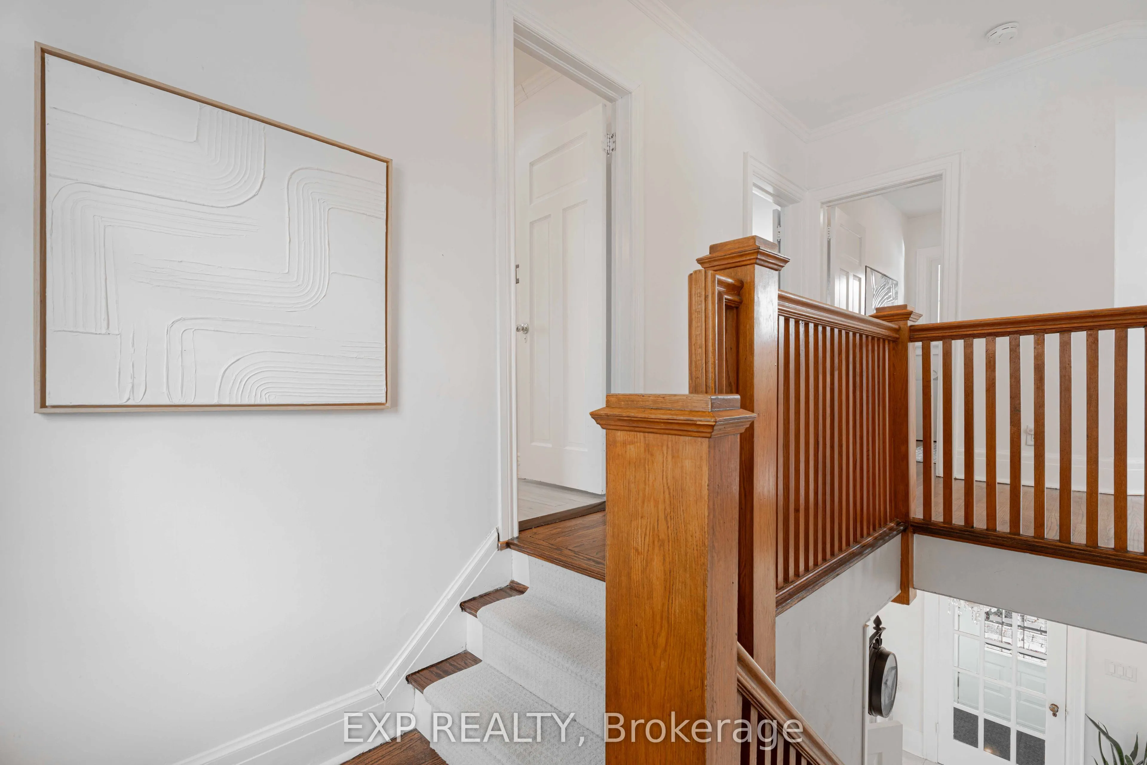 308 King Street E