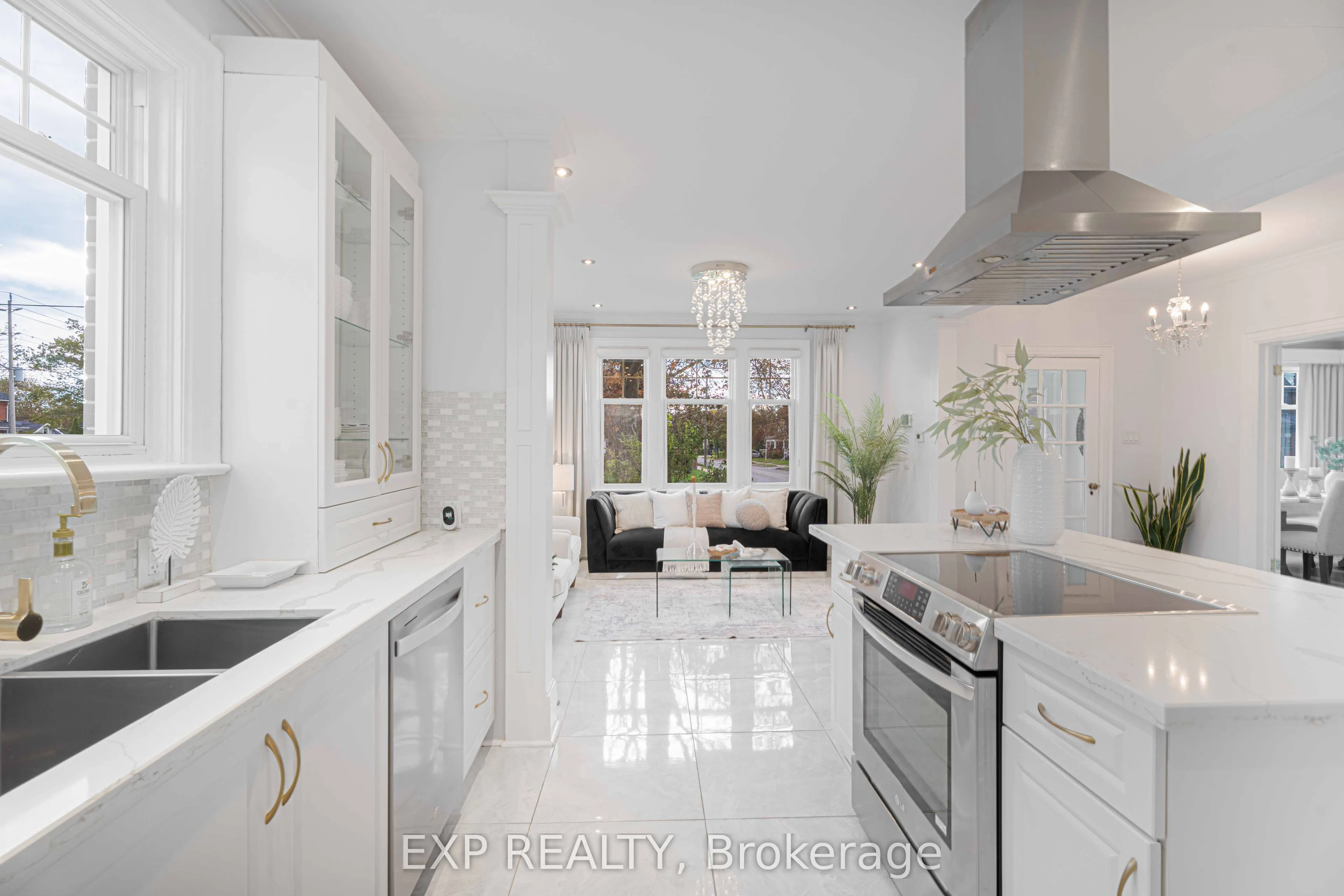 308 King Street E