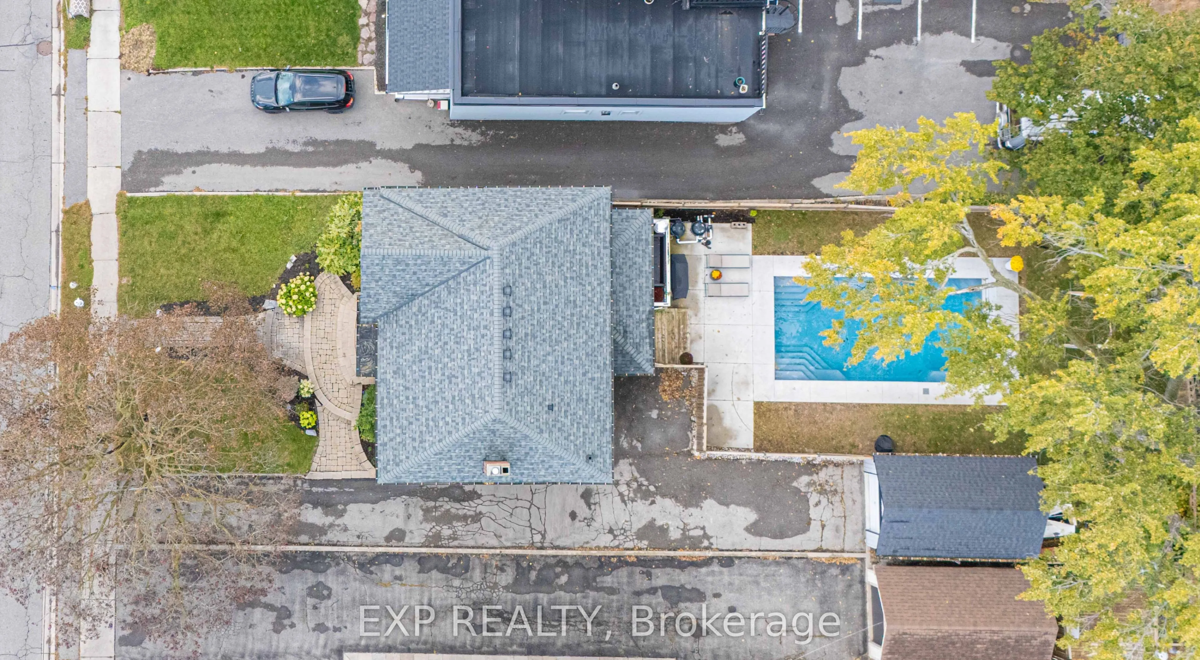 308 King Street E
