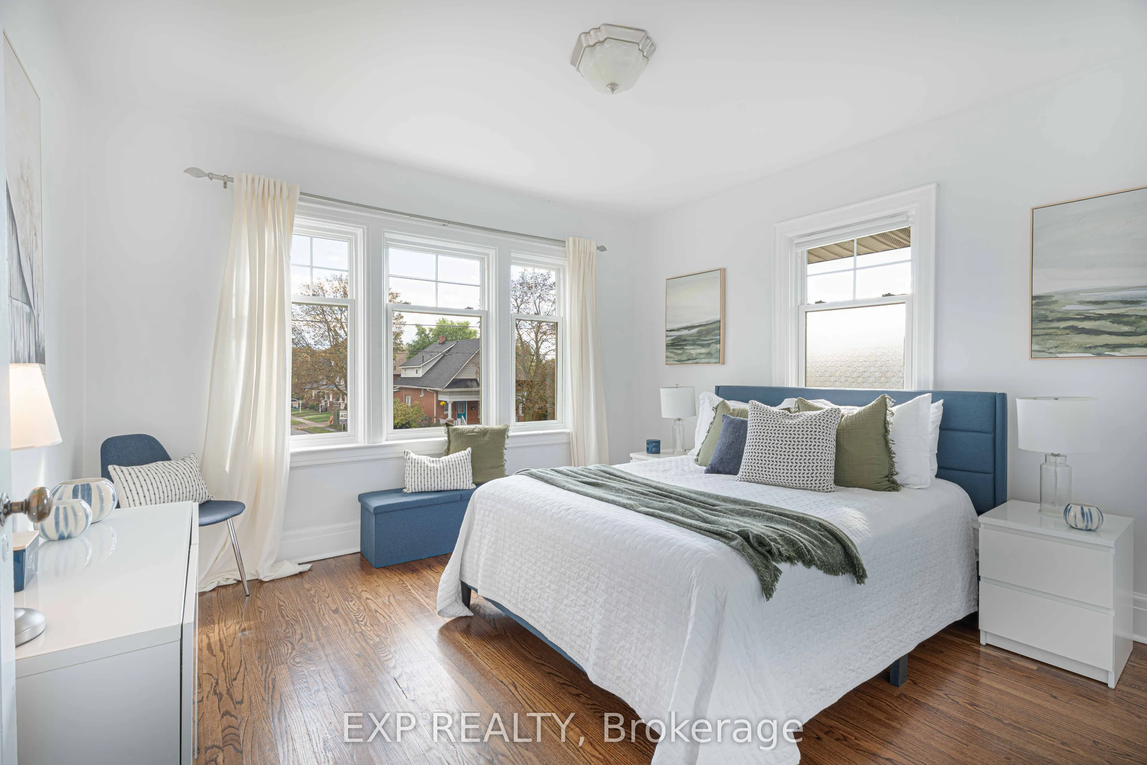308 King Street E