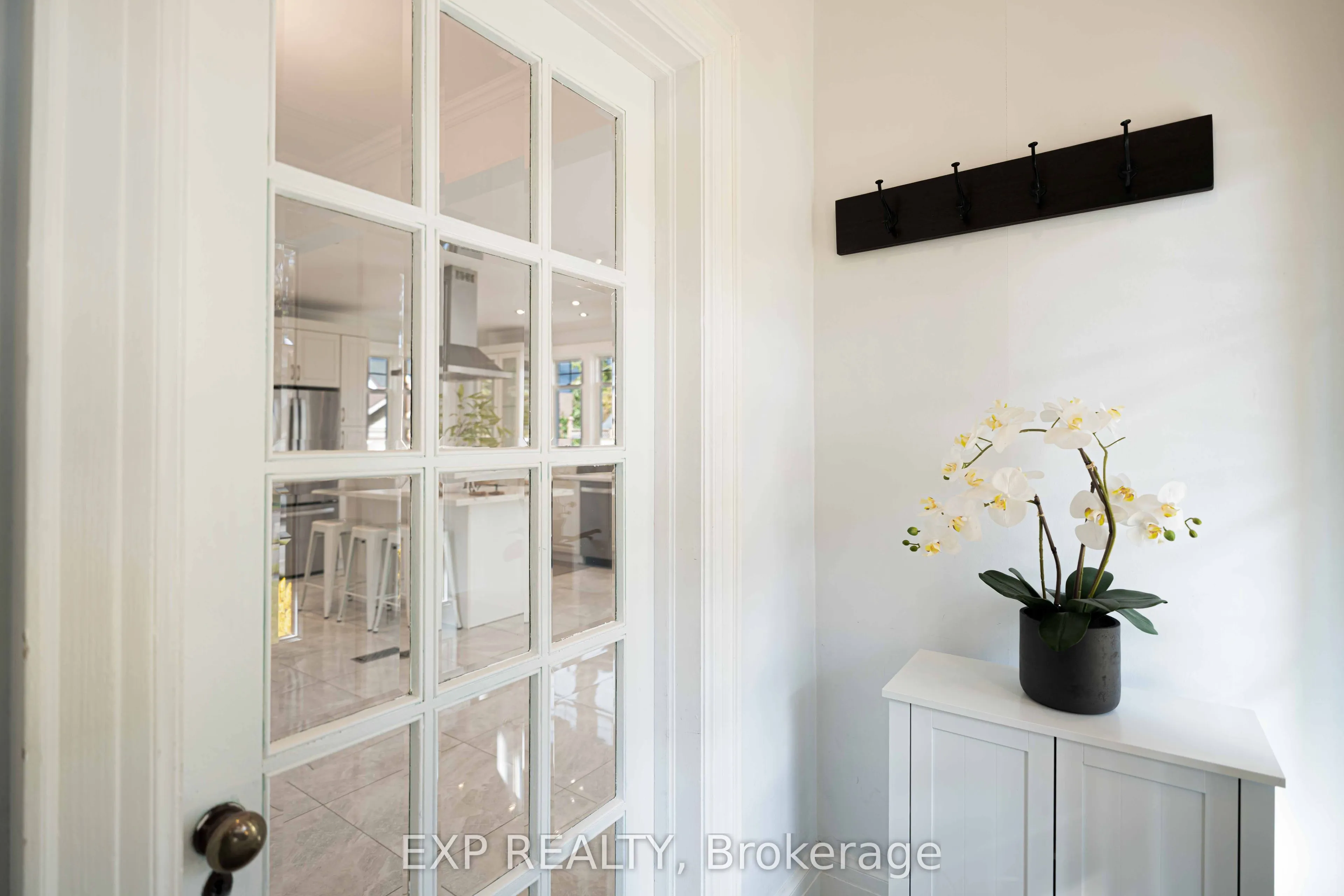 308 King Street E