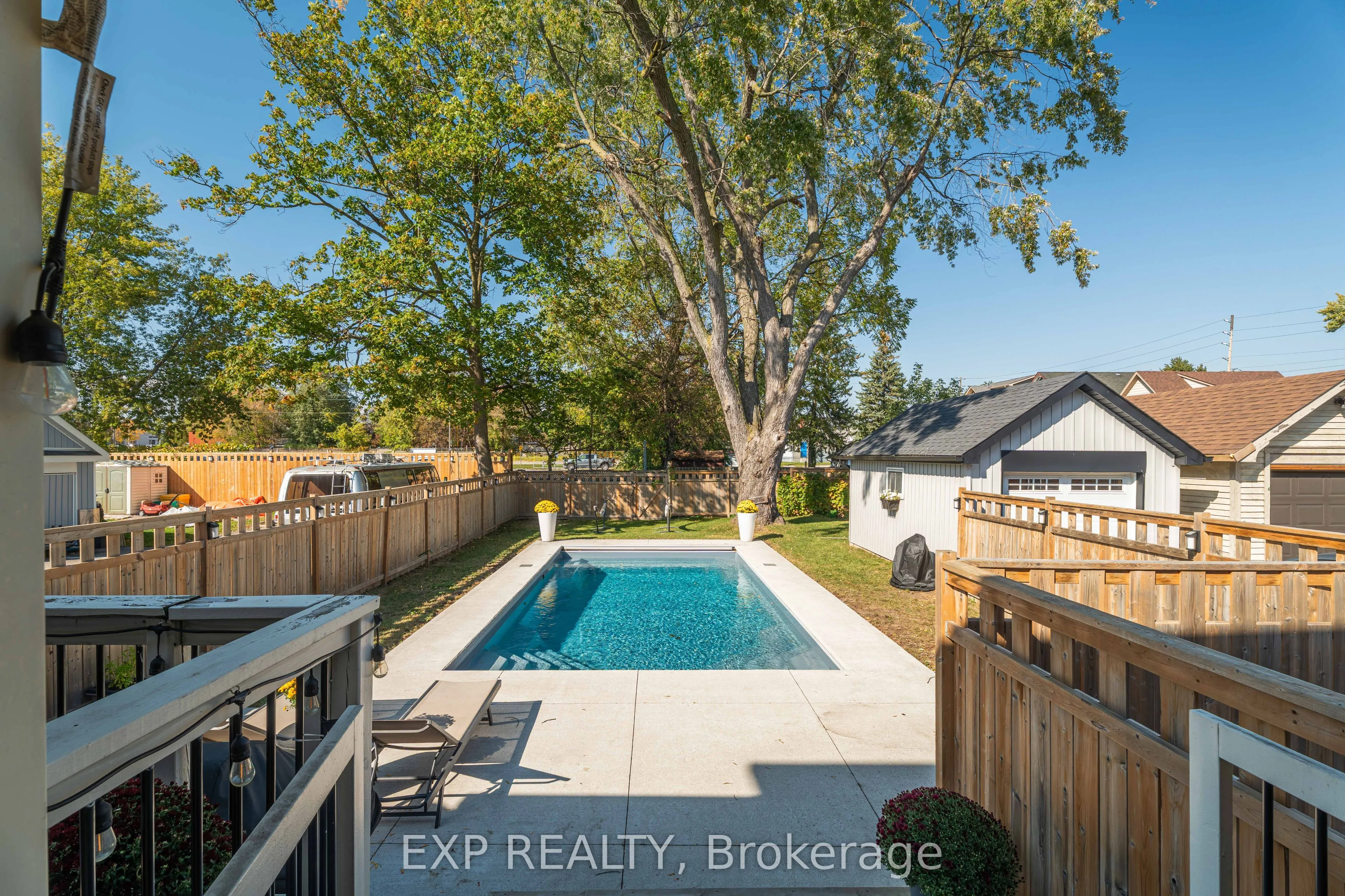 308 King Street E