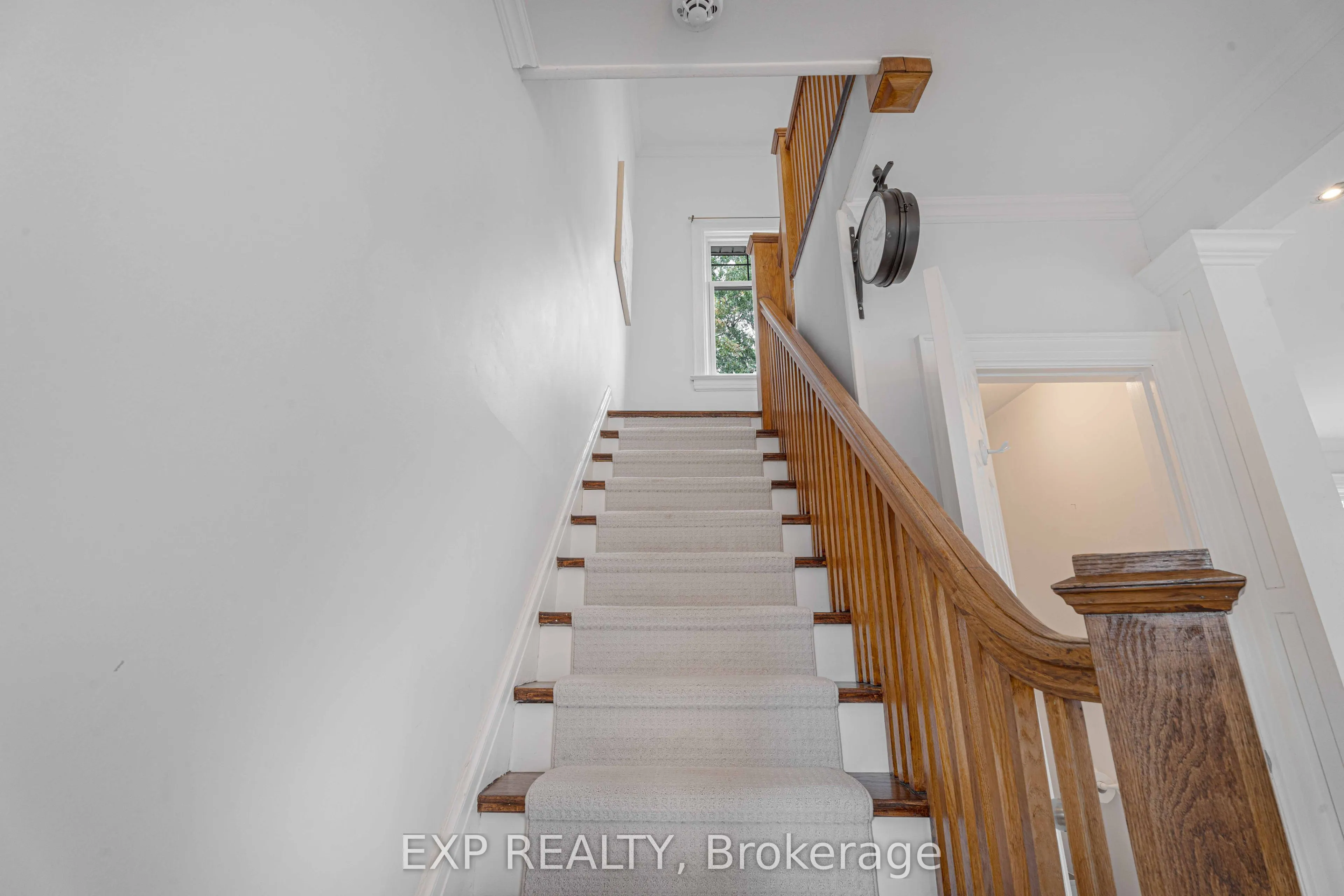 308 King Street E