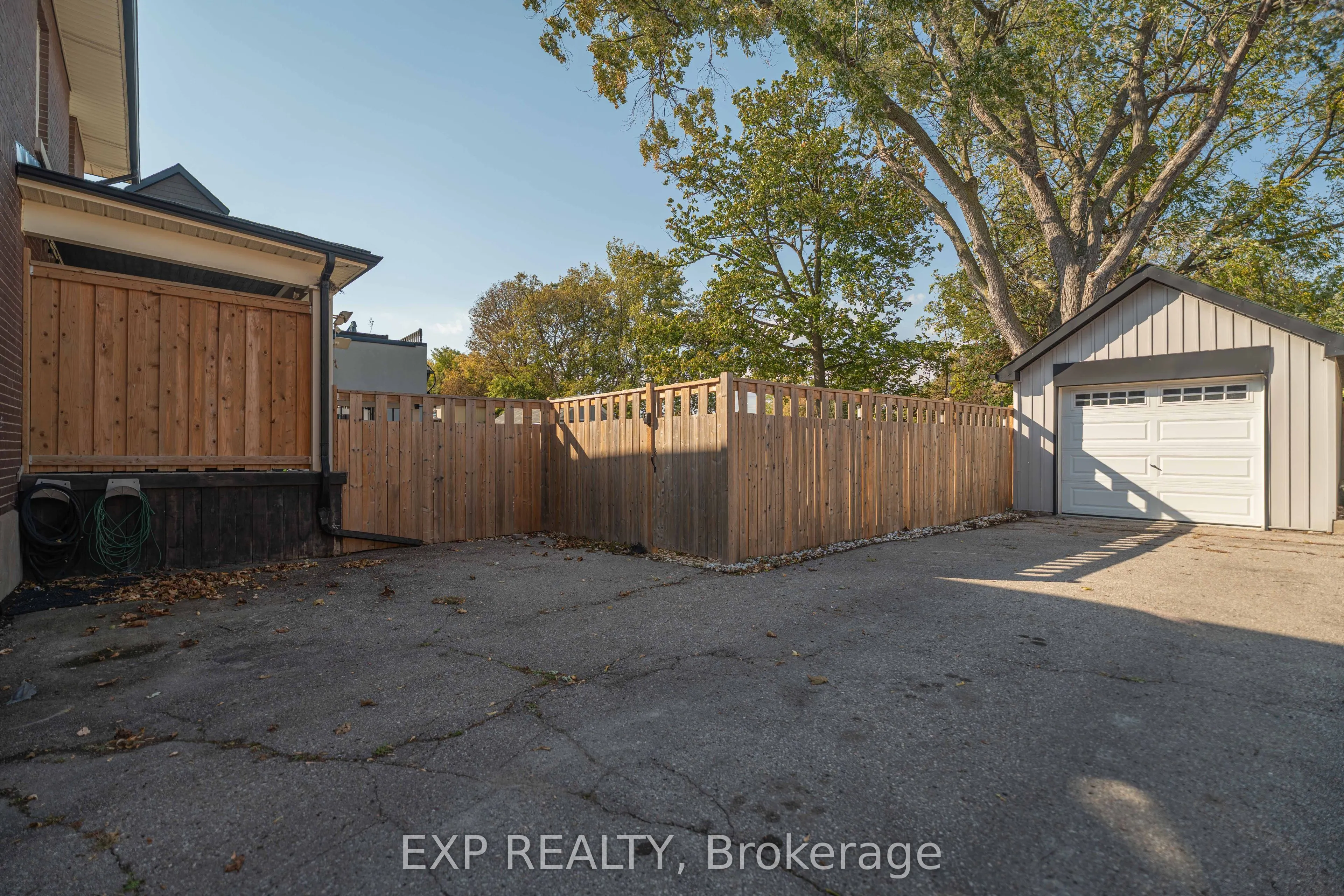 308 King Street E