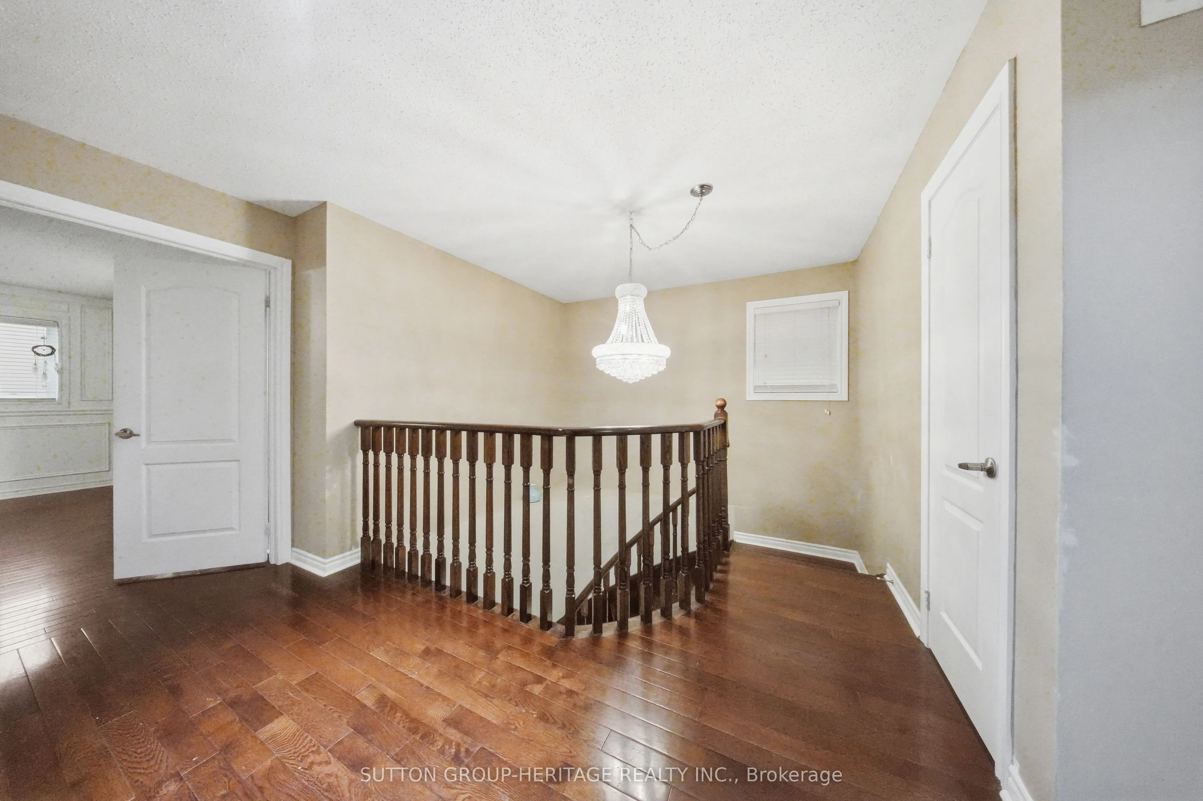 16 Shrewsbury Drive