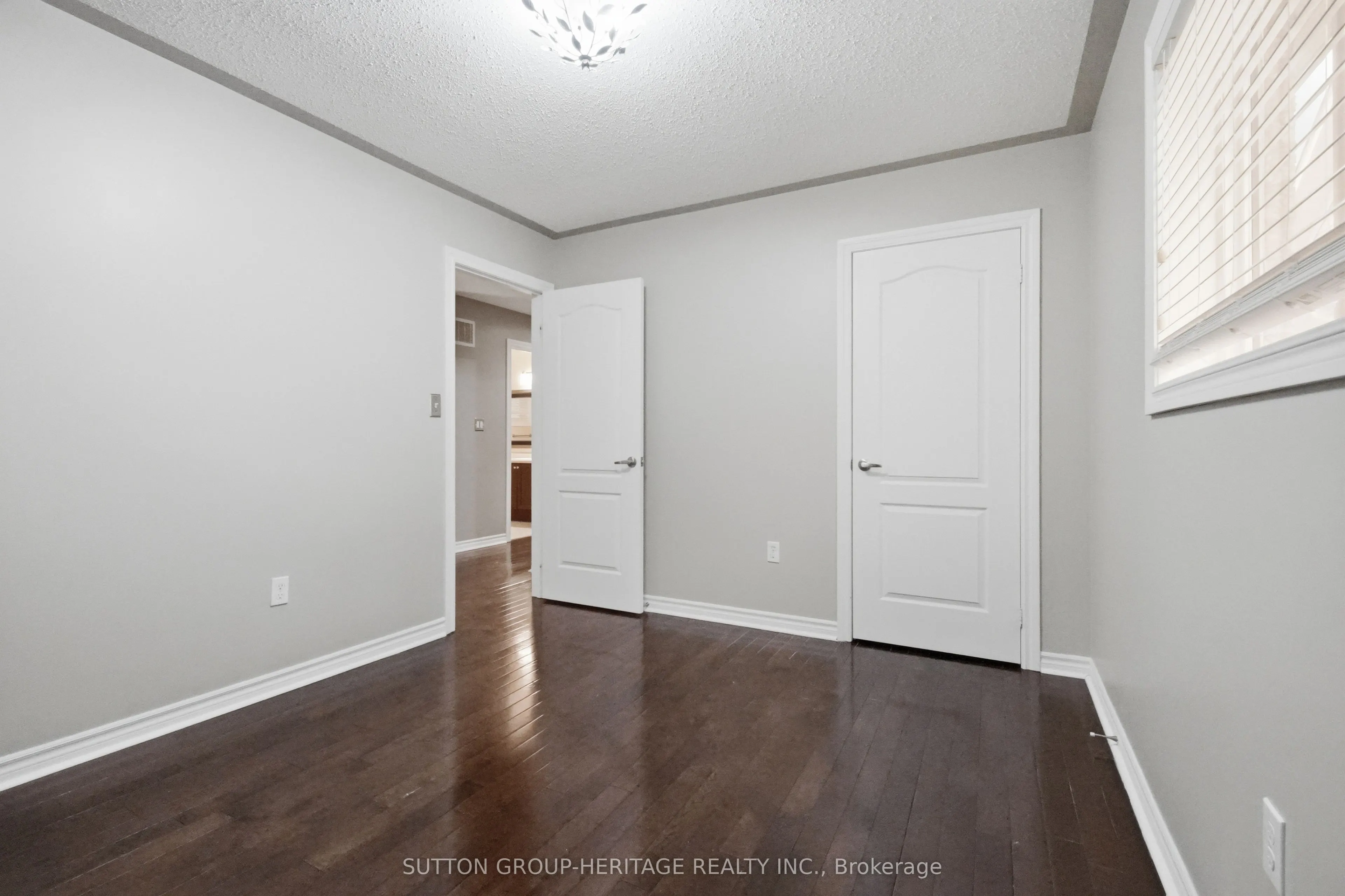 16 Shrewsbury Drive