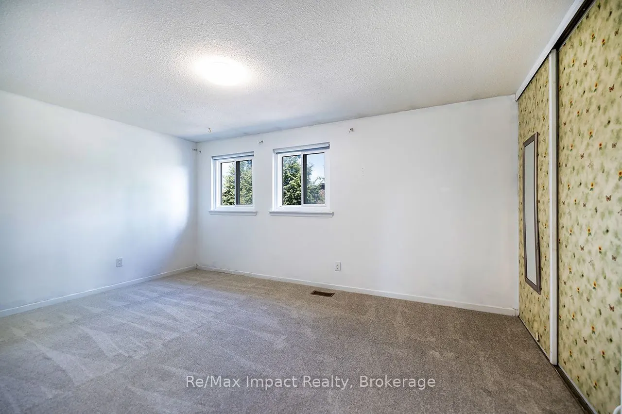 25 Tompkins Lane #25