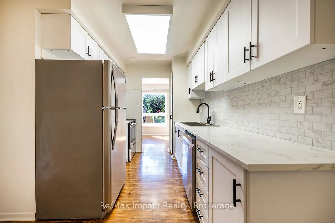 25 Tompkins Lane #25