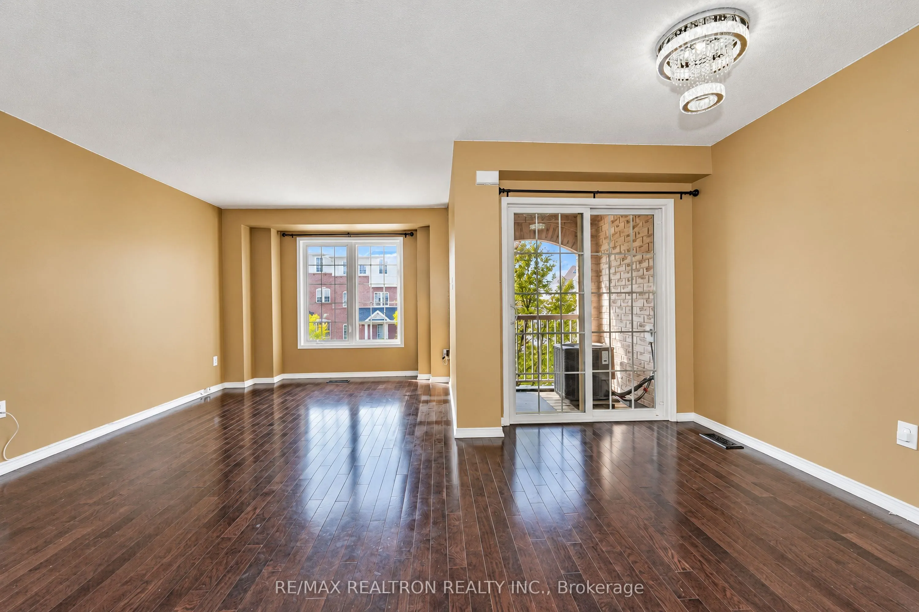 15 Blunden Road