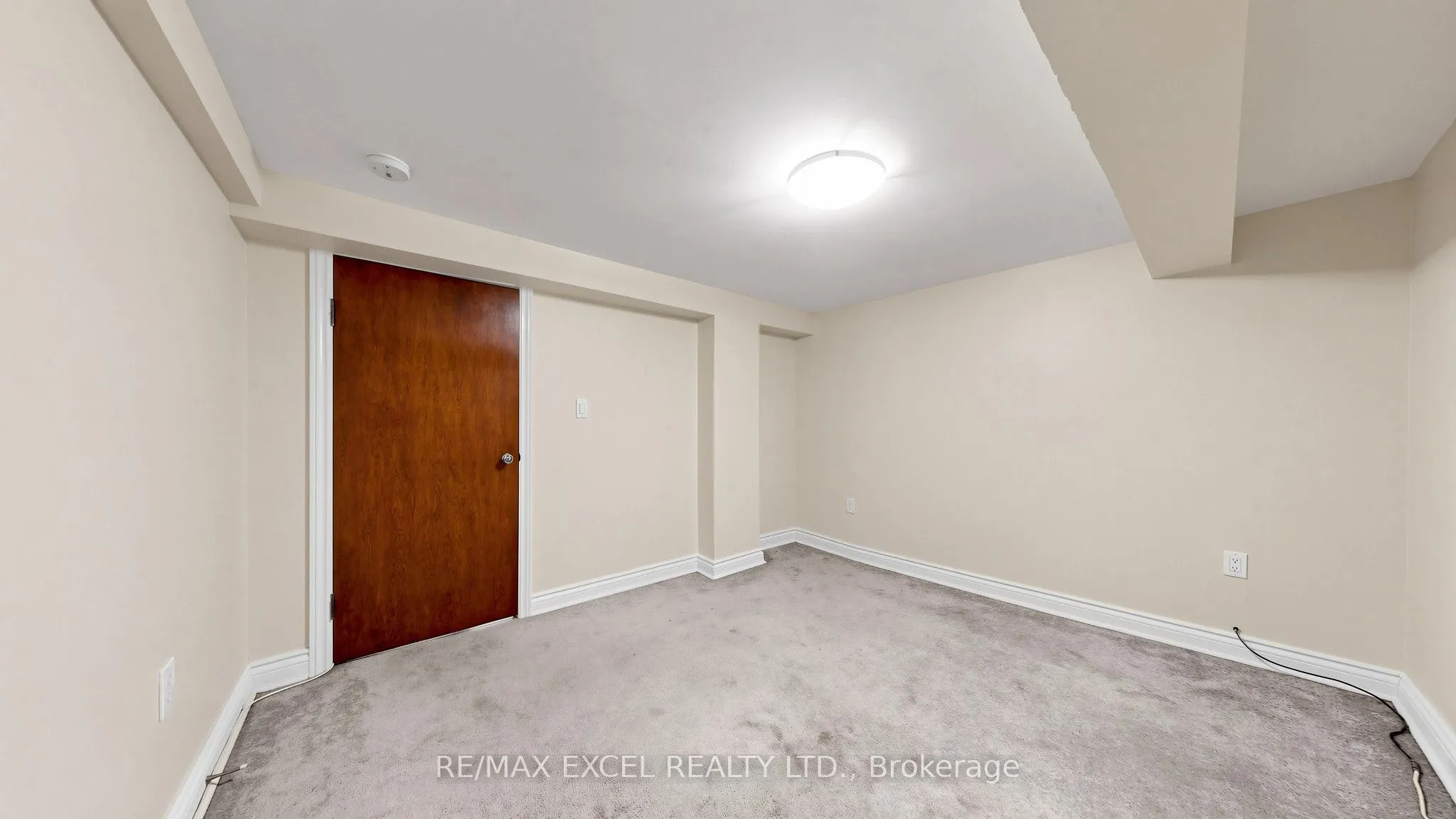 11 Hutton Avenue