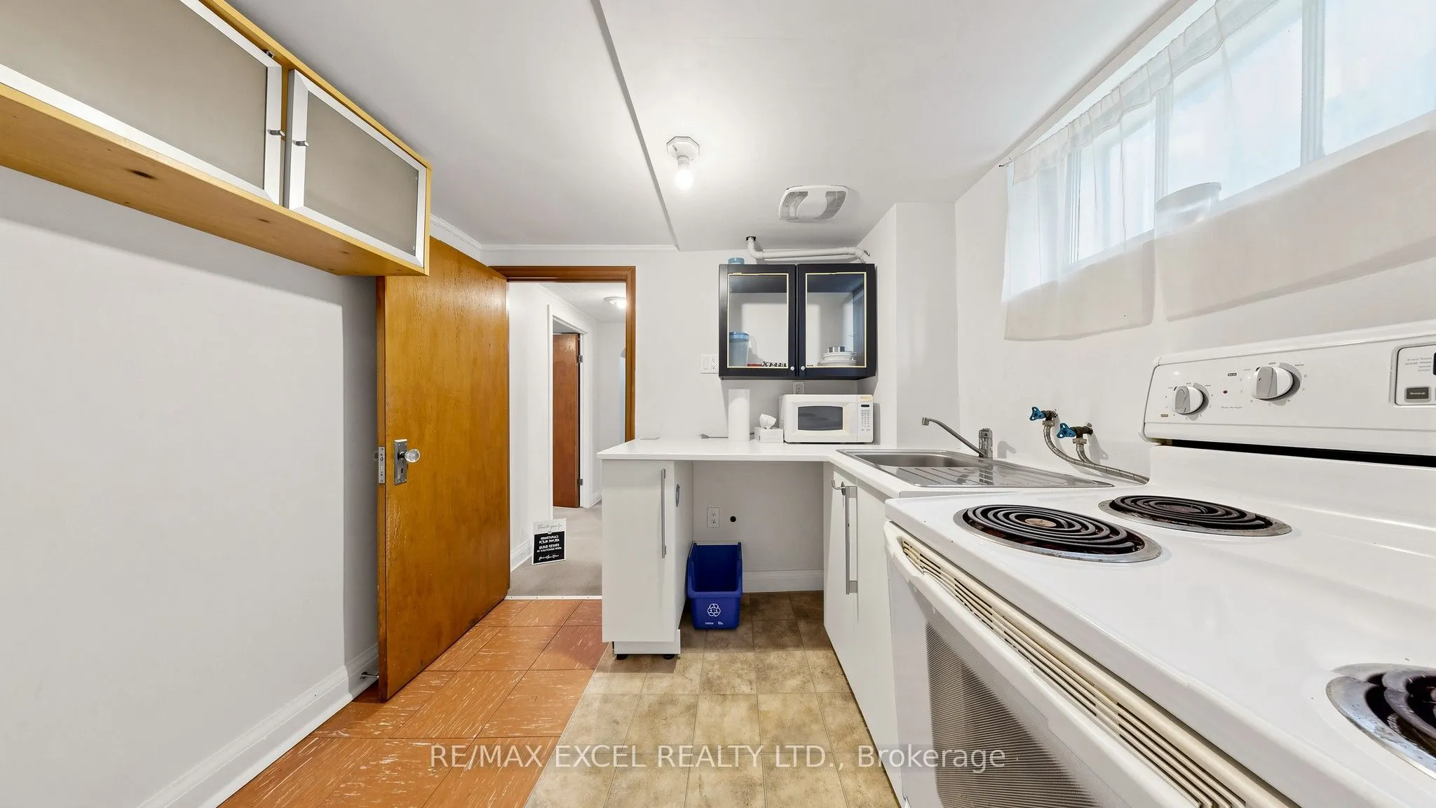 11 Hutton Avenue