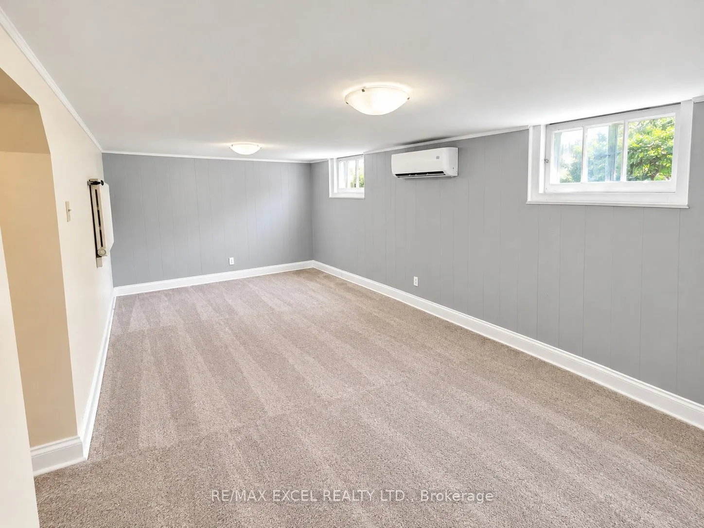 11 Hutton Avenue