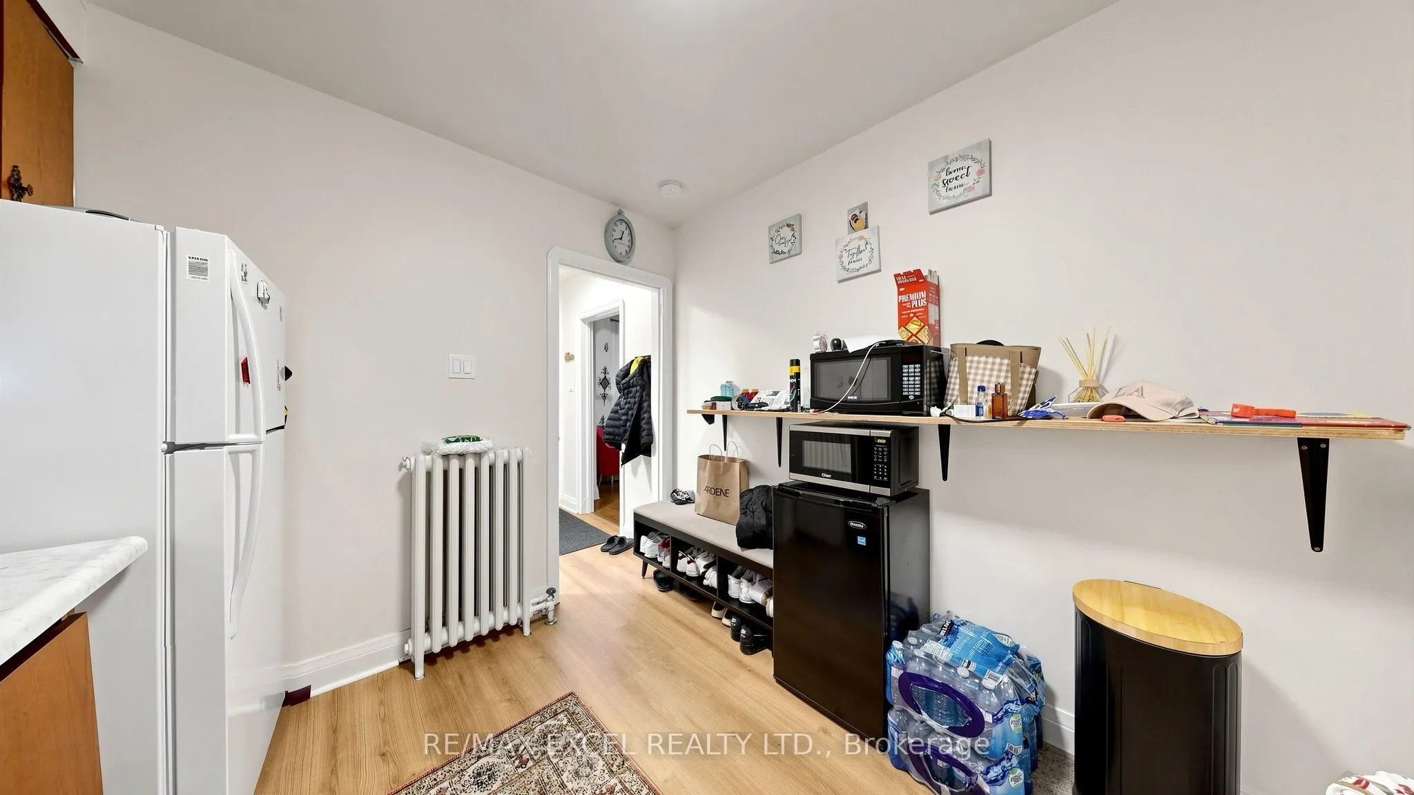 11 Hutton Avenue