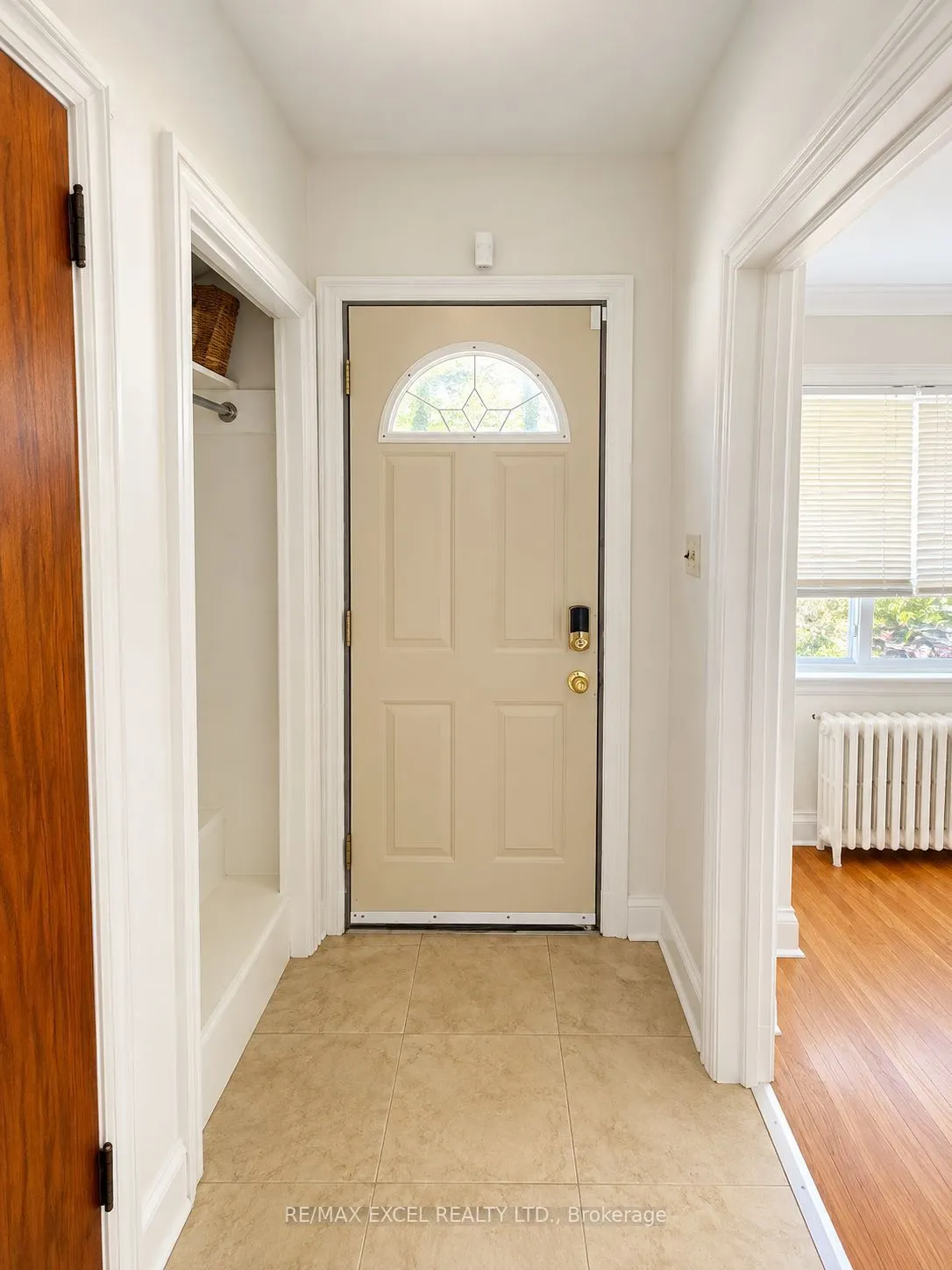 11 Hutton Avenue