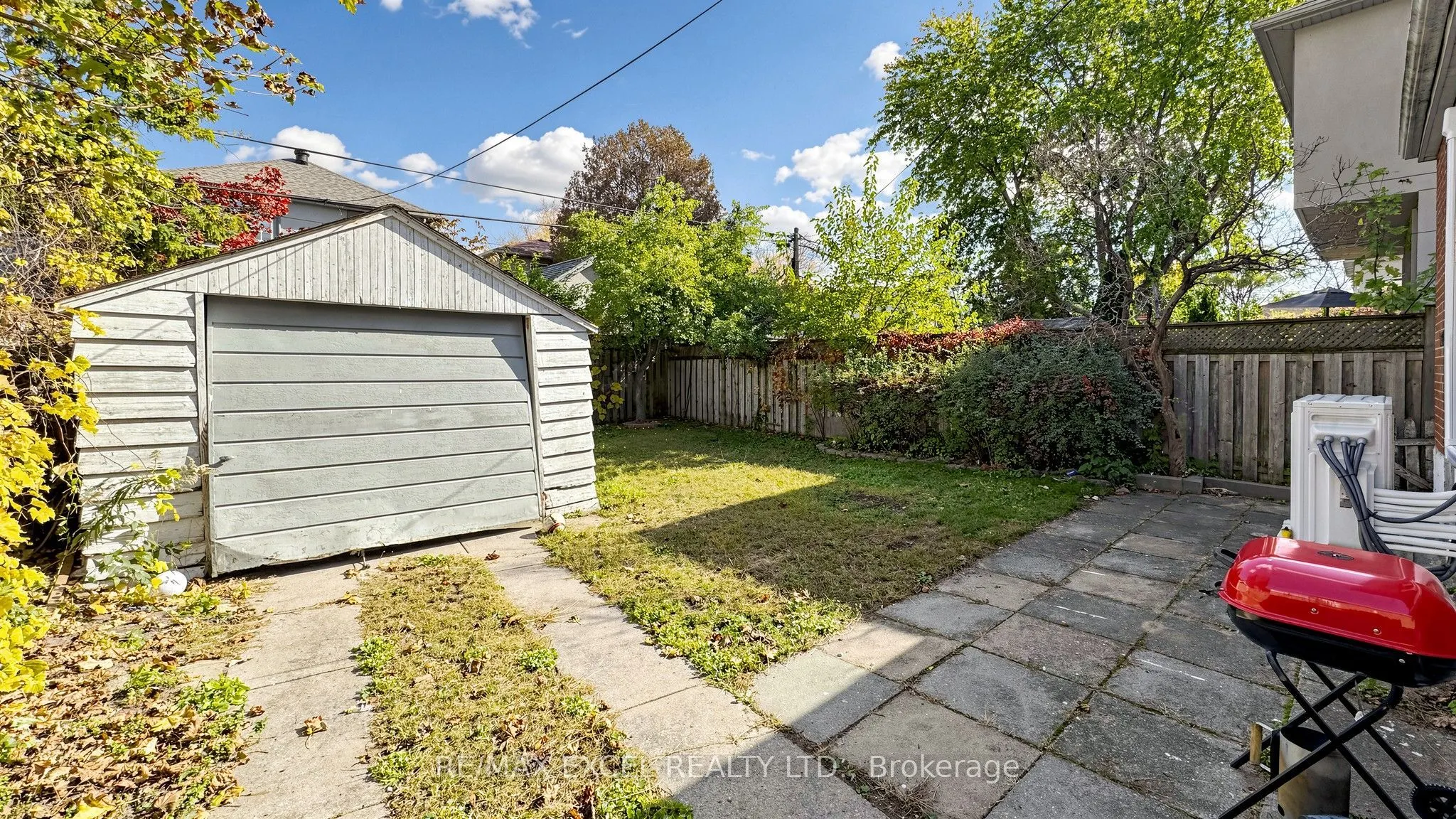 11 Hutton Avenue