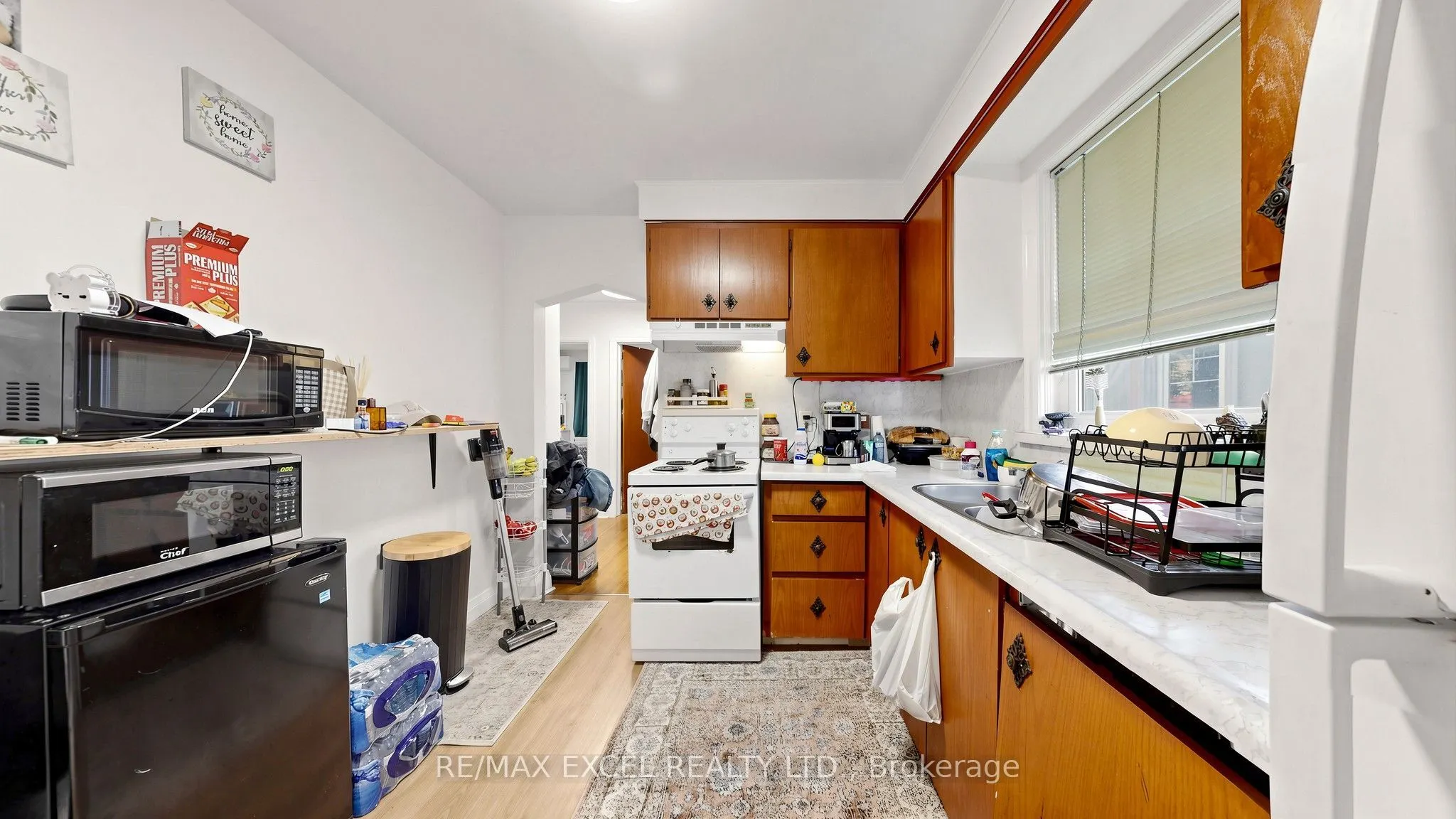 11 Hutton Avenue