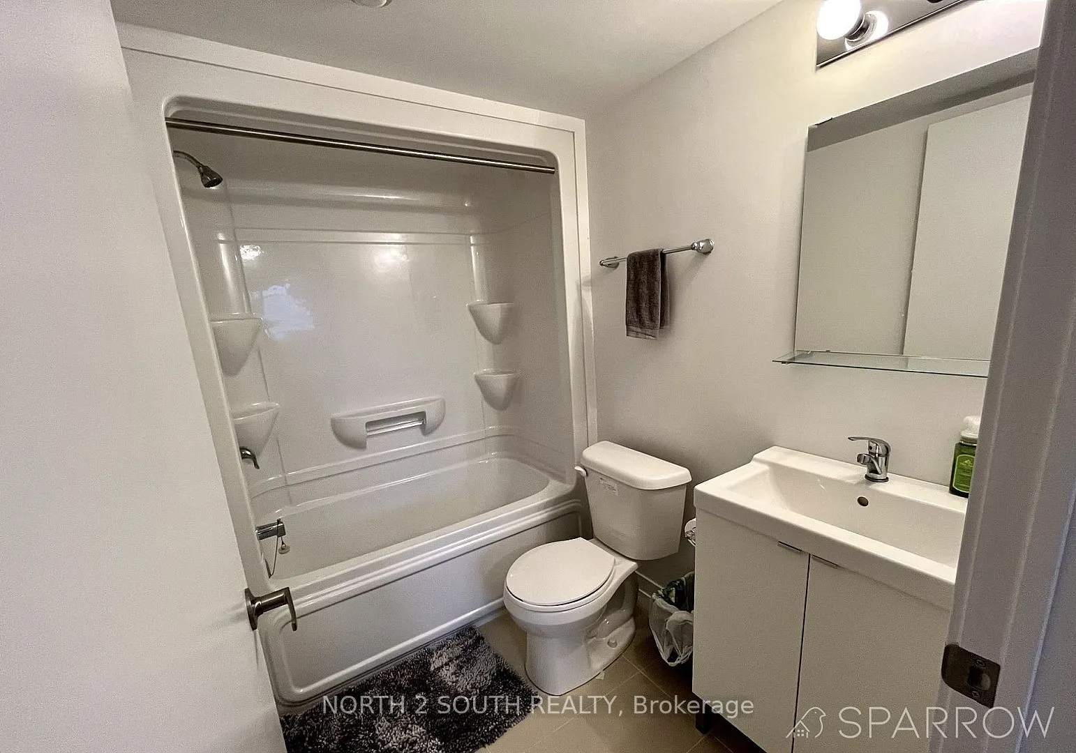 1760 Simcoe Street N #93 (Rm 1)