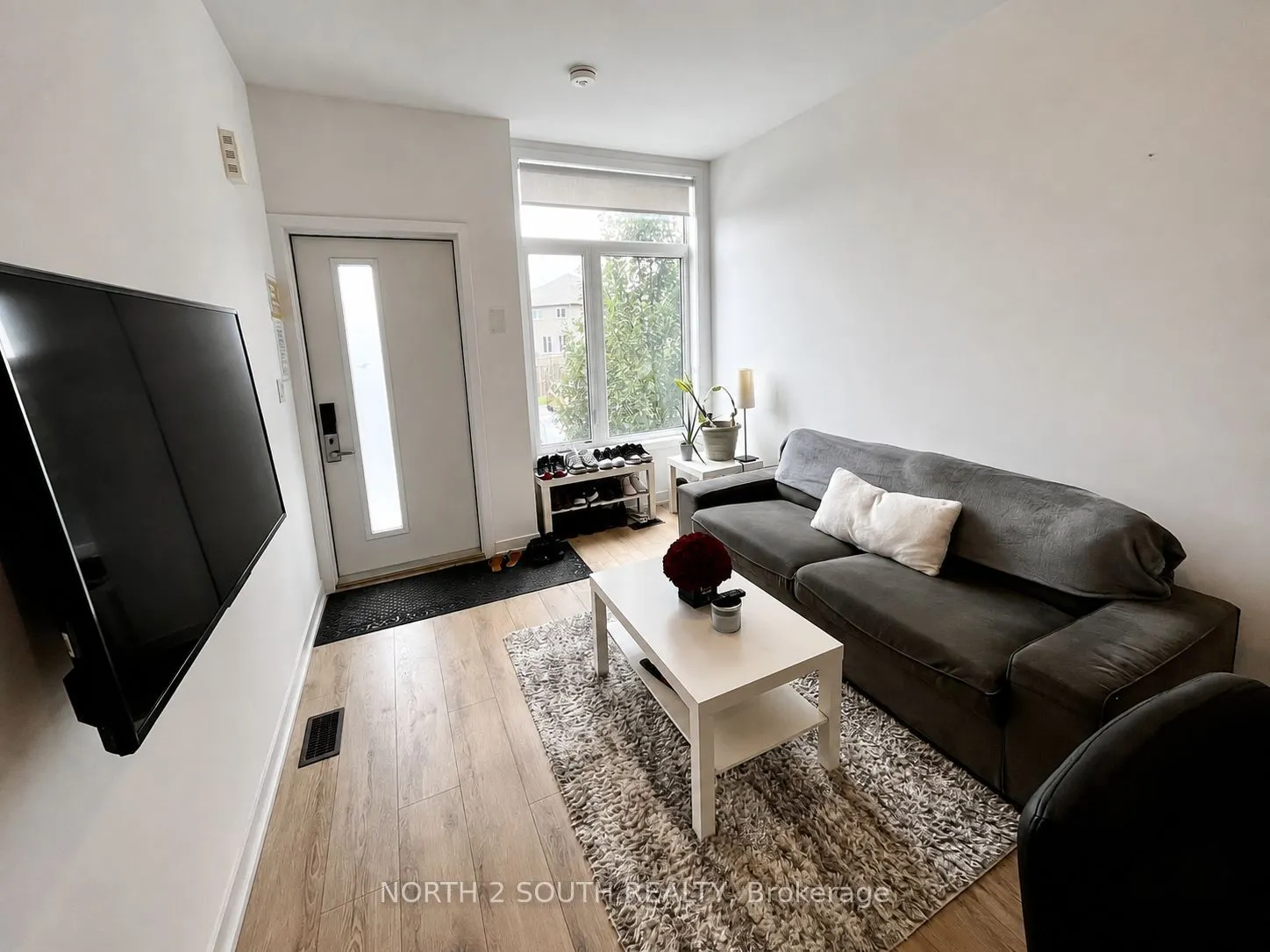1760 Simcoe Street N #93 (Rm 2)