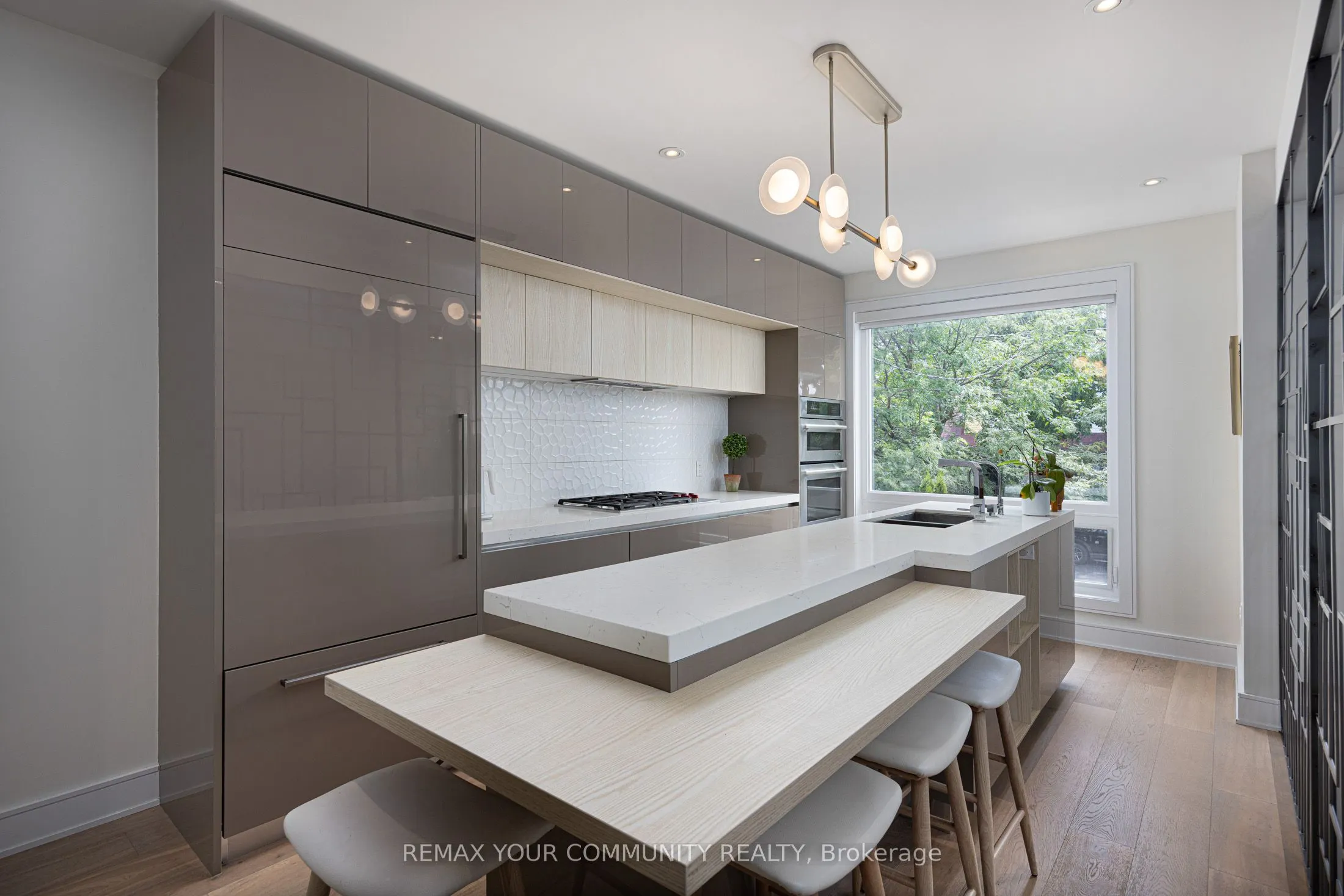 164 Aldwych Avenue