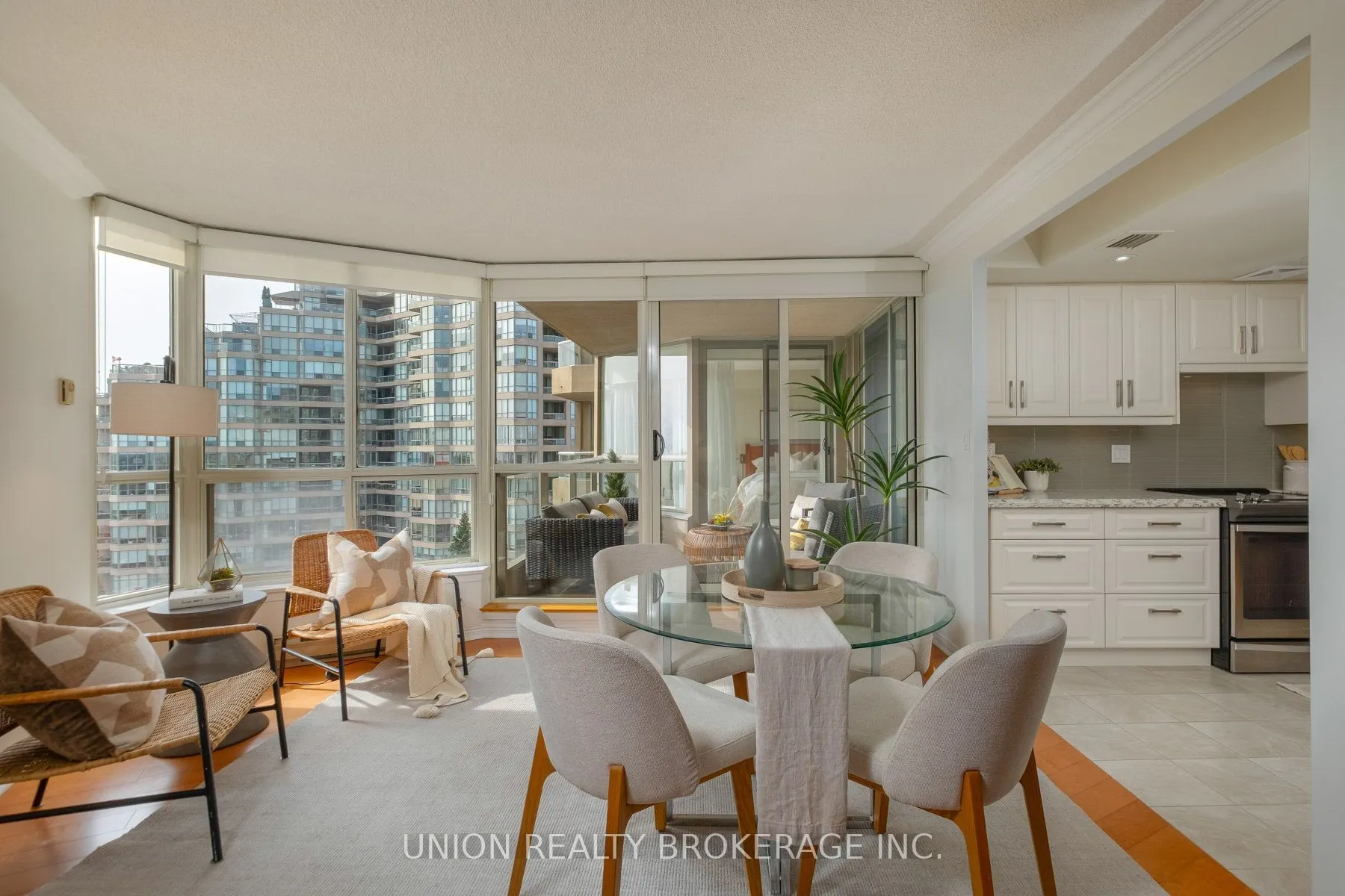 20 Guildwood Parkway #711
